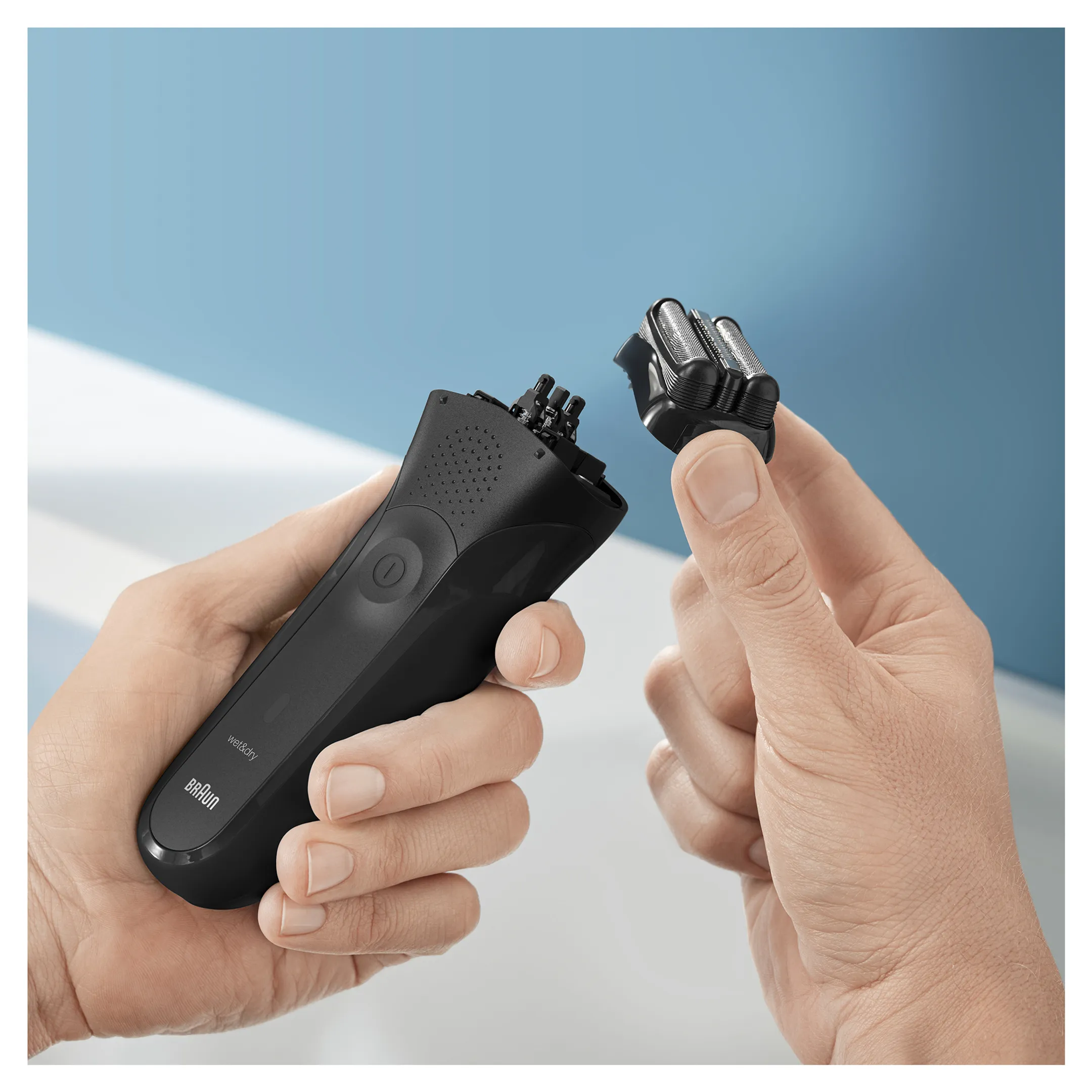 Braun Electric Shaver Series 3 301 image