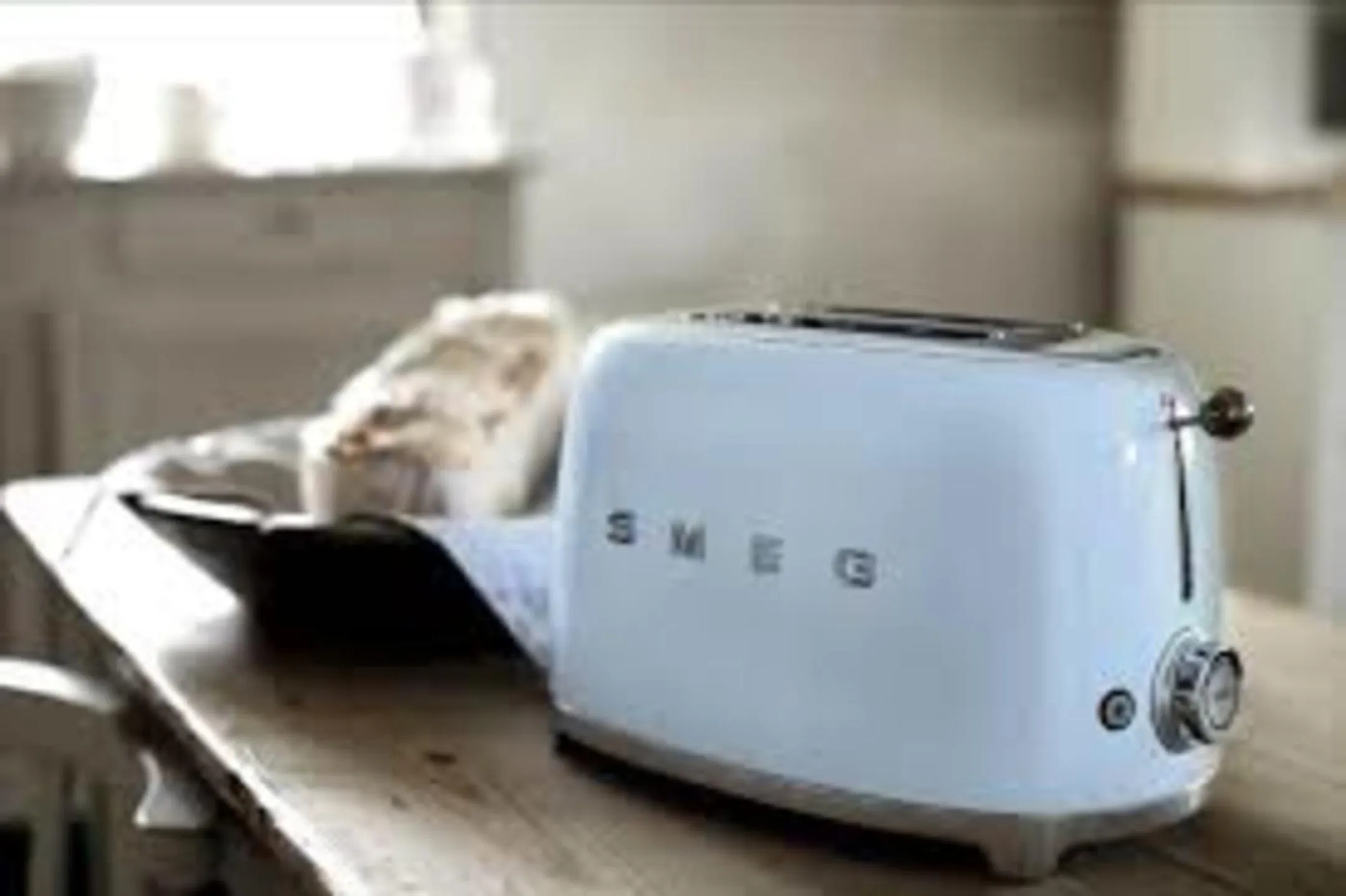 Smeg Smeg TSF01PBEU 2slice(s) 950W Blue toaster image