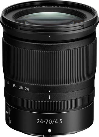 Nikon Z6 + objectif zoom NIKKOR Z 24-70 mm f/4 S + adaptateur monture FTZ
