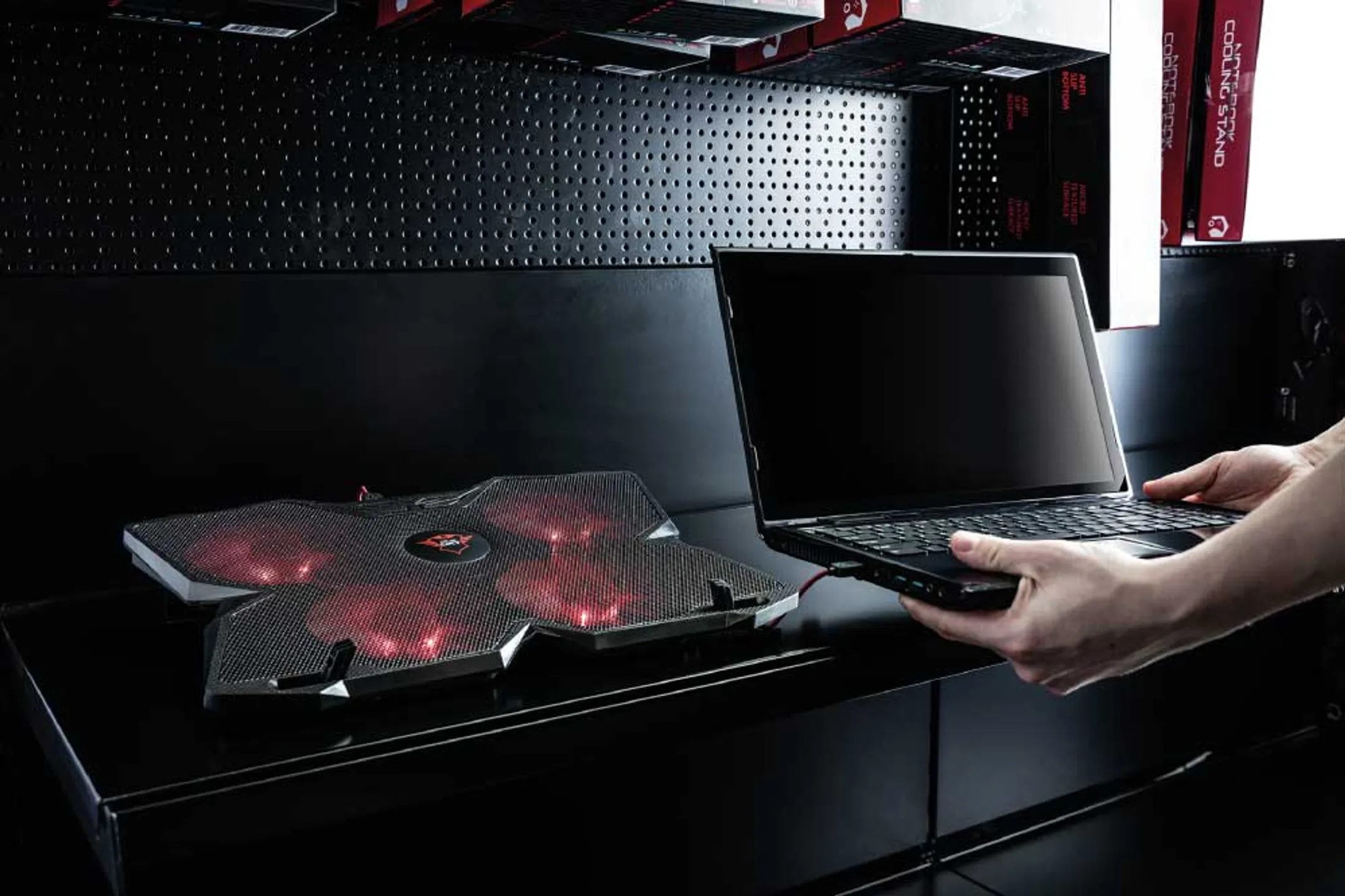 Trust Cooling support Yozu pour ordinateurs à 17,3" - GXT 278 image