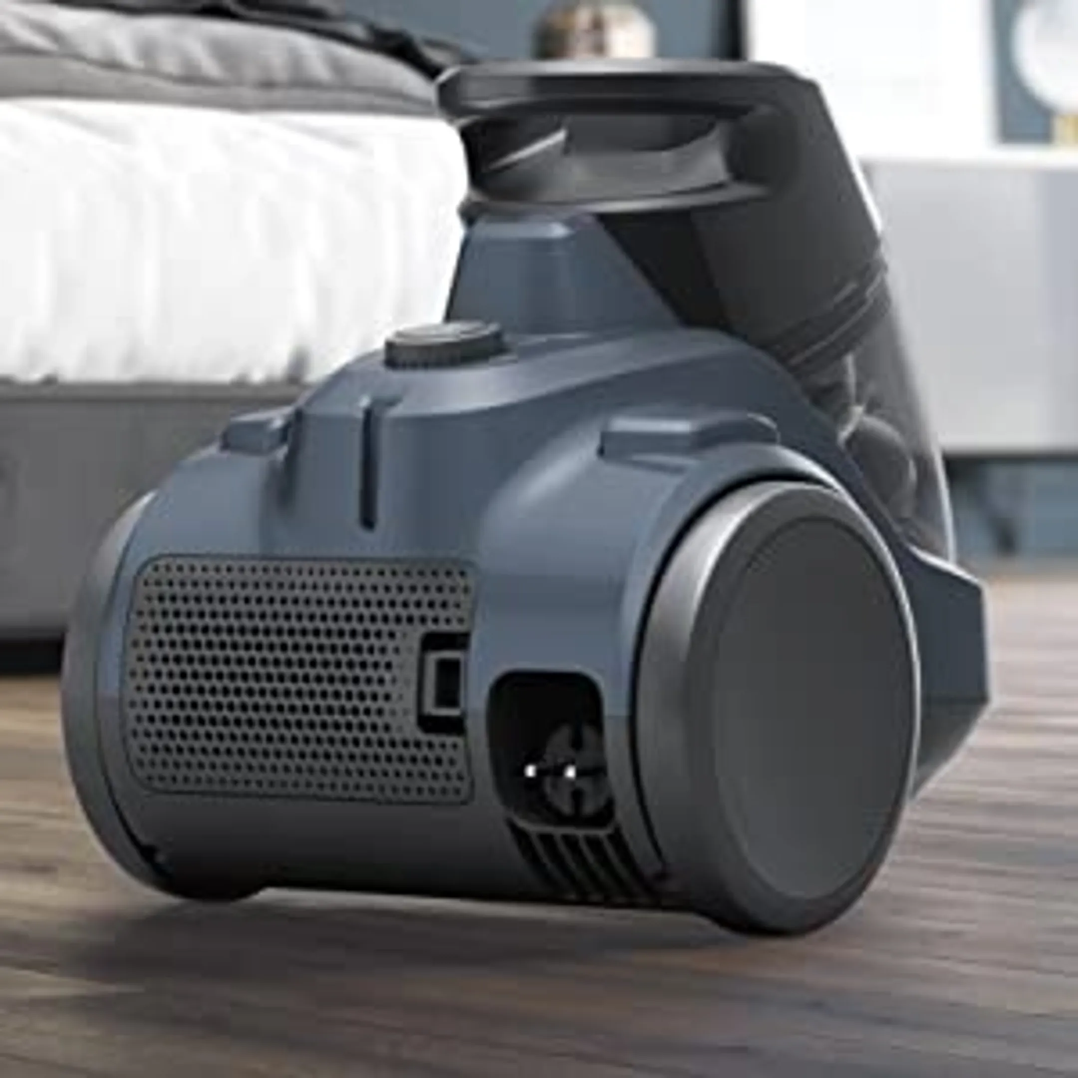 AEG LX5-2-4DB Bagless Vacuum Cleaner image