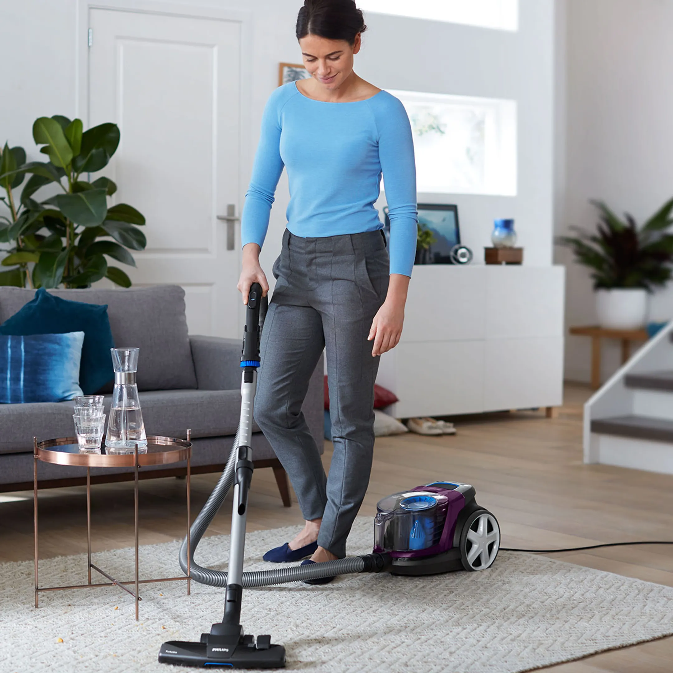 Philips Bagless vacuum cleaner PowerPro Compact FC9333/09 image