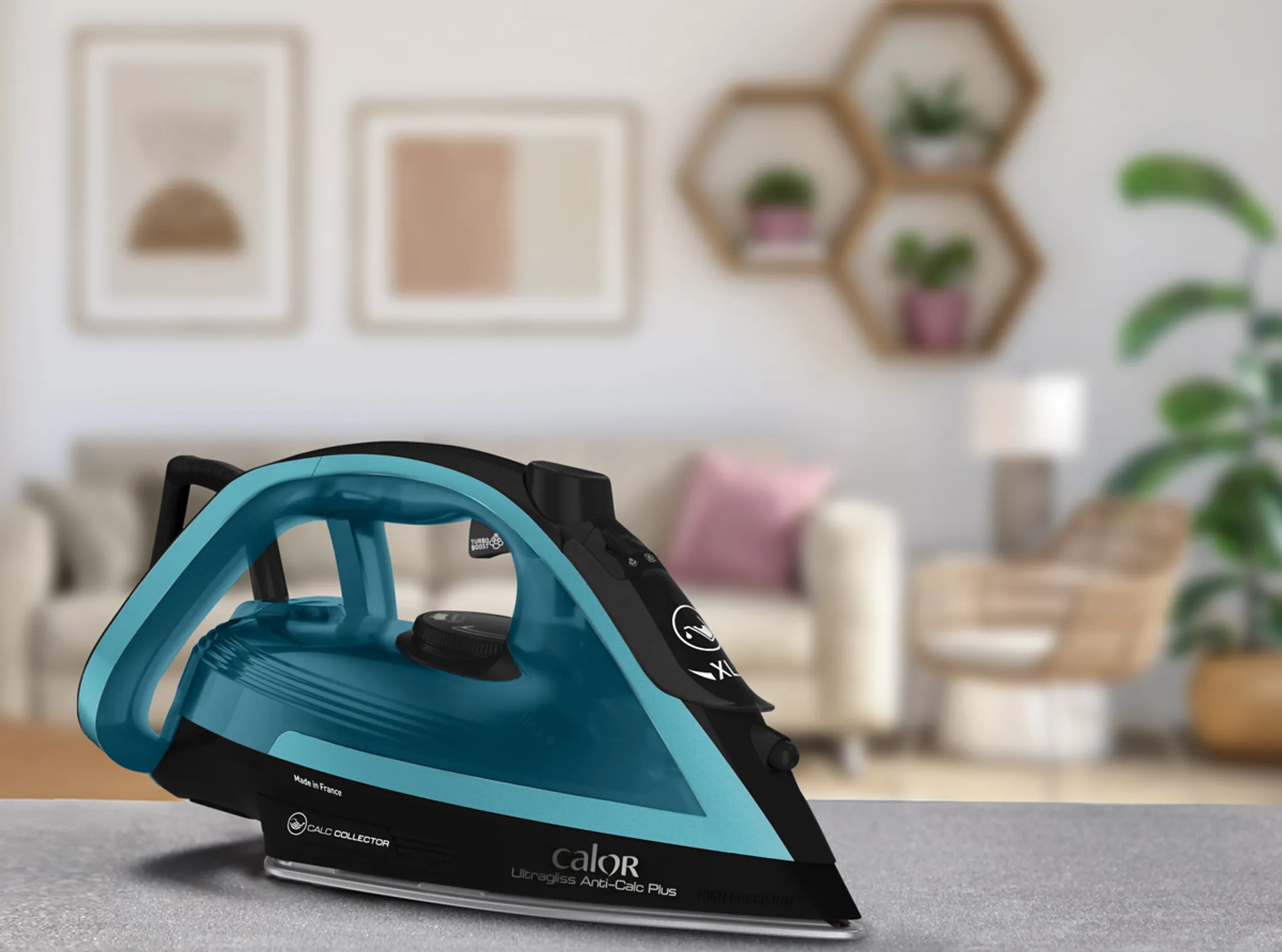 Calor Iron Ultragliss Anti-Calc Plus FV6832C0 image