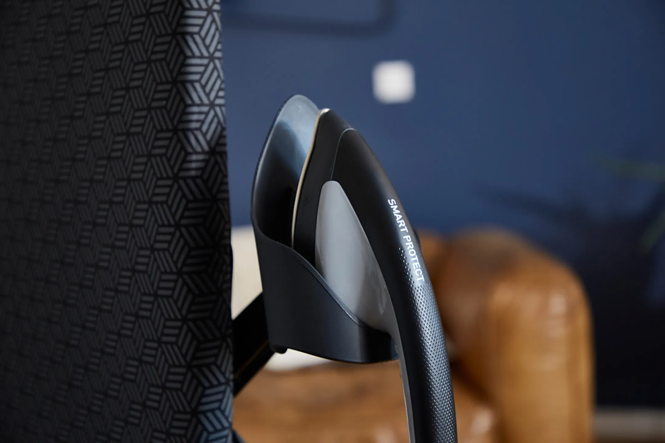 Calor Ixeo+ Ironing System QT1510C0 image