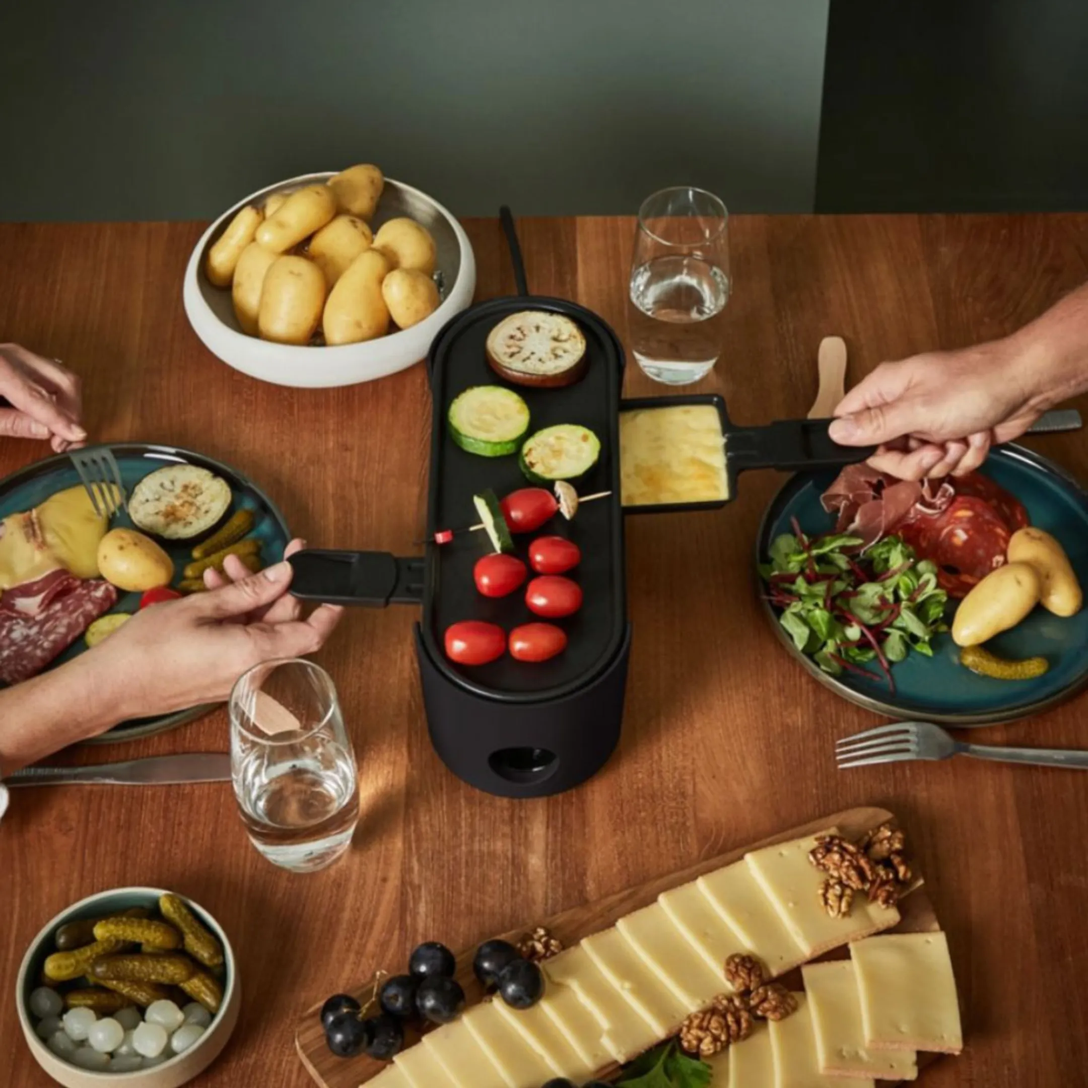 ESSENTIEL-B Raclette & grill Multiplug Black image