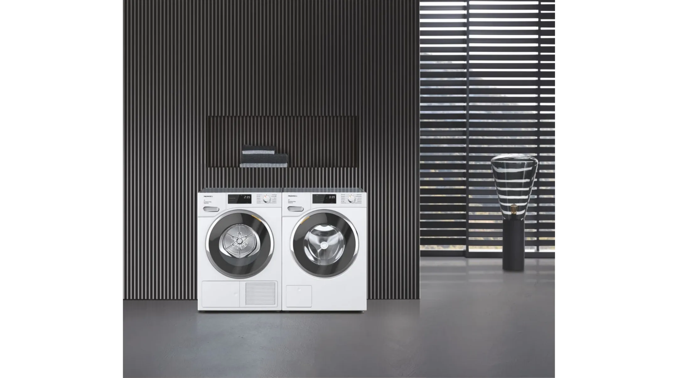 Miele TWL780WP Heat pump Dryer Ecodry image