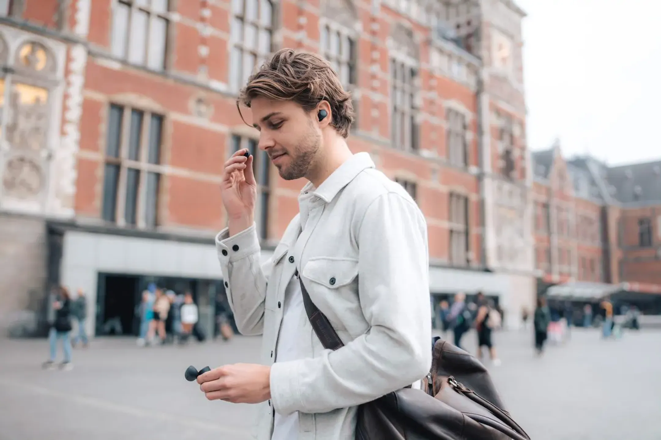 Sony LinkBuds S WFLS900NB Kabellose Noise Cancelling Kopfhörer - Schwarz image