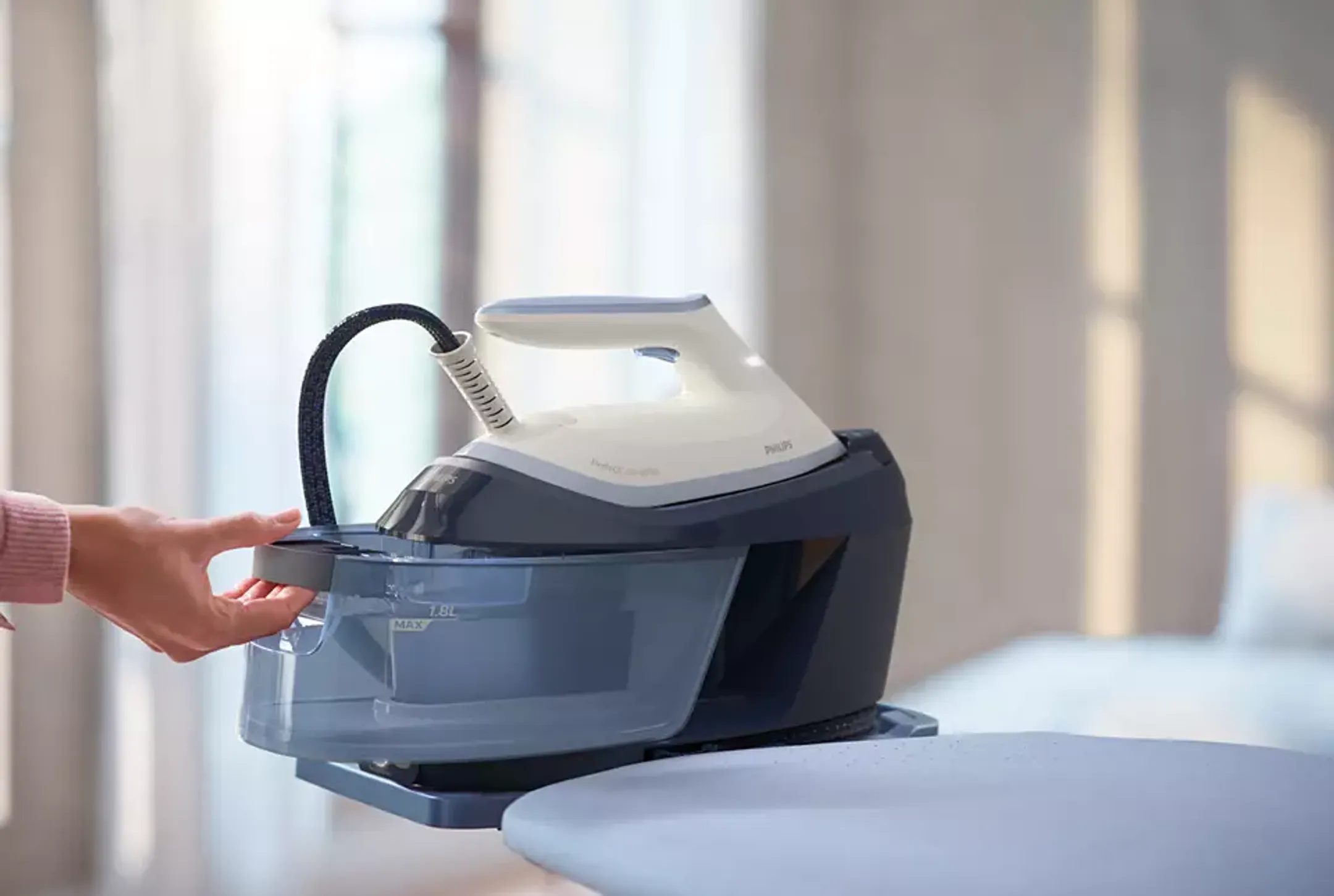 Philips Steam generator PerfectCare 6000 Series PSG6026/20 image