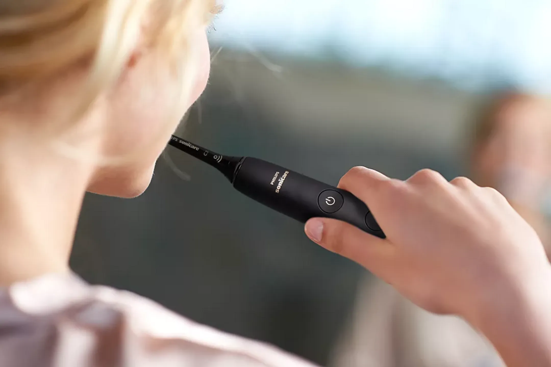 Philips Sonicare DiamondClean 9000 Electric toothbrush - Black image