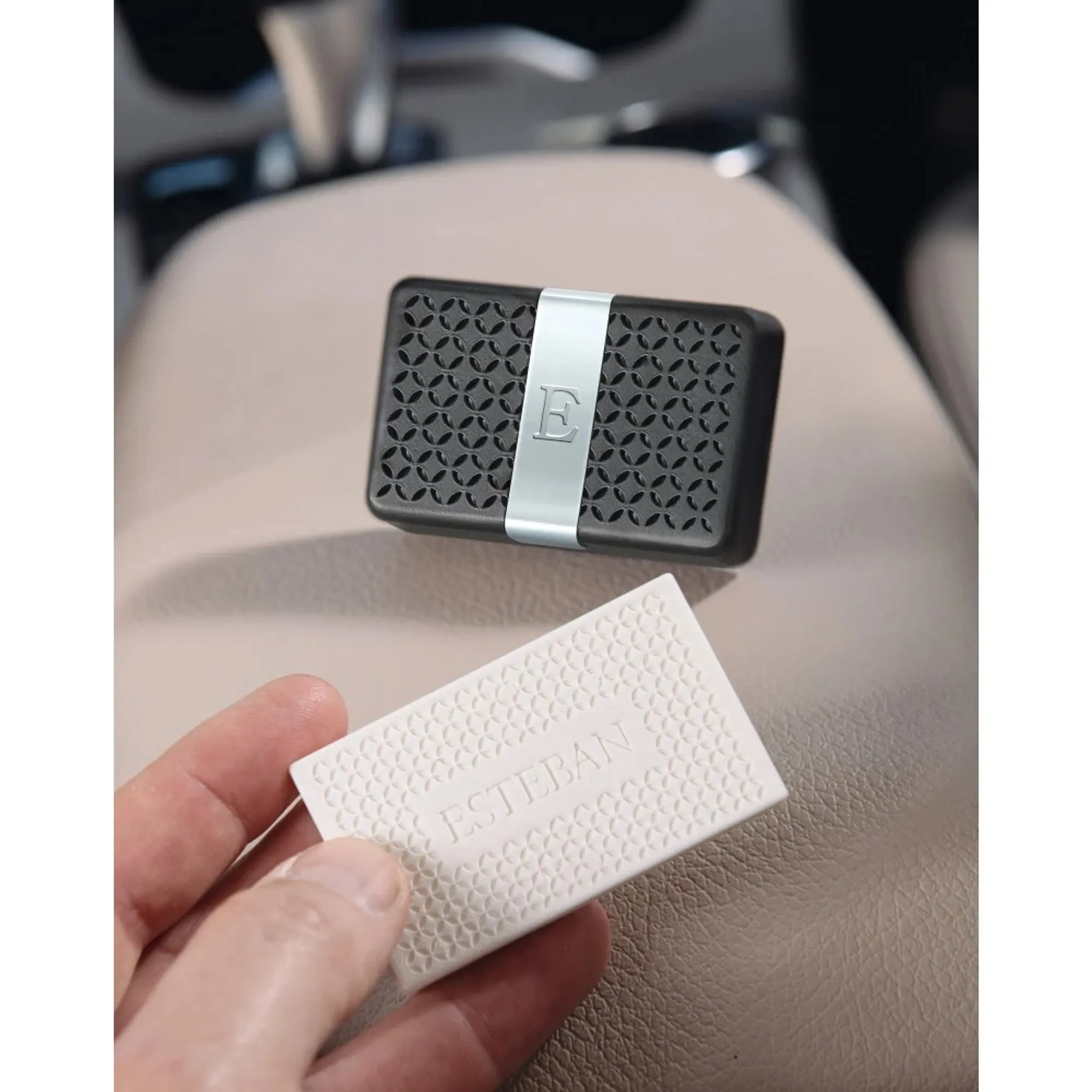 ESTEBAN Scented car diffuser Terre d'agrumes image