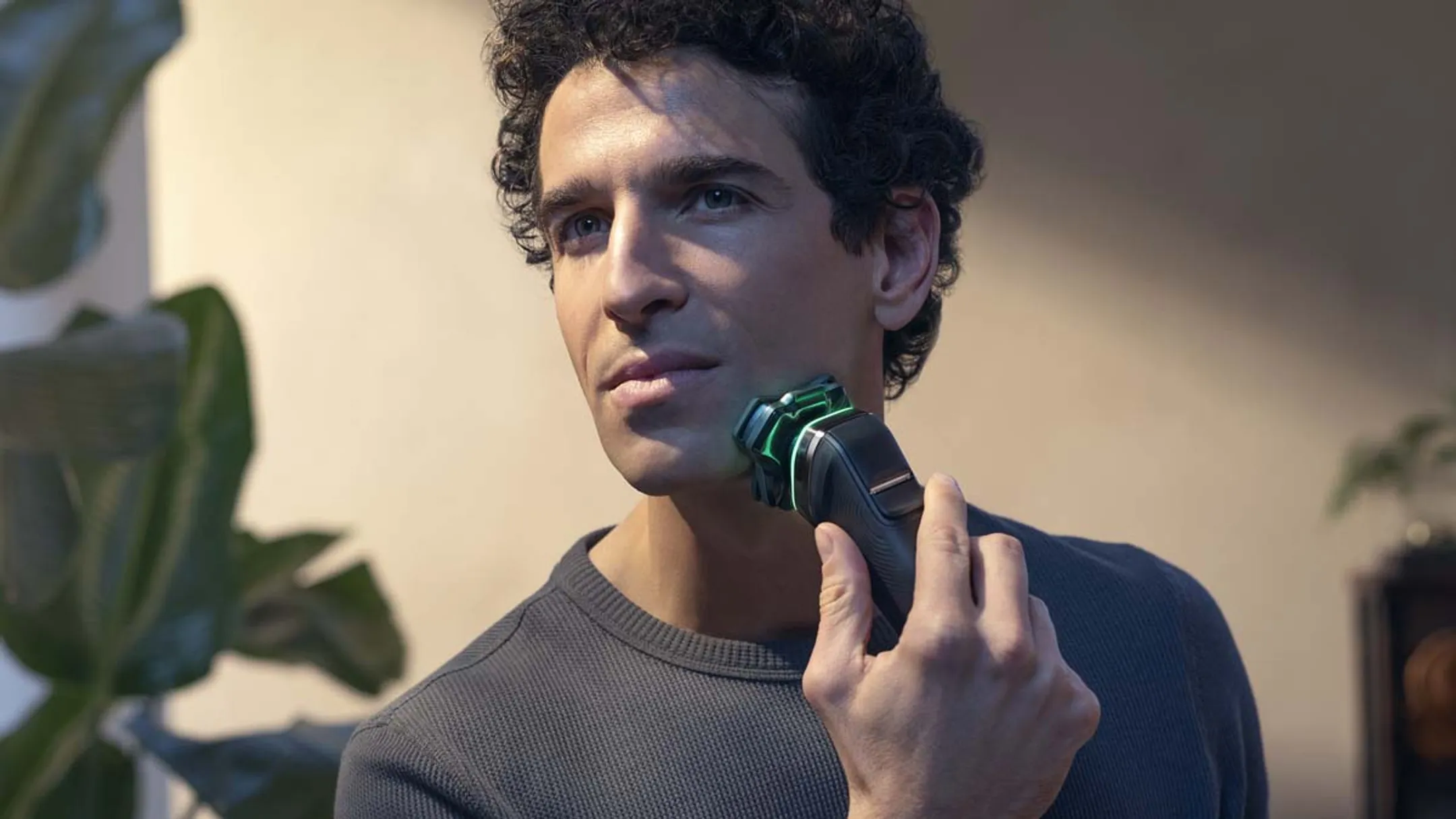 Philips Electric shaver Series 9000 S9986/55 SkinIQ image