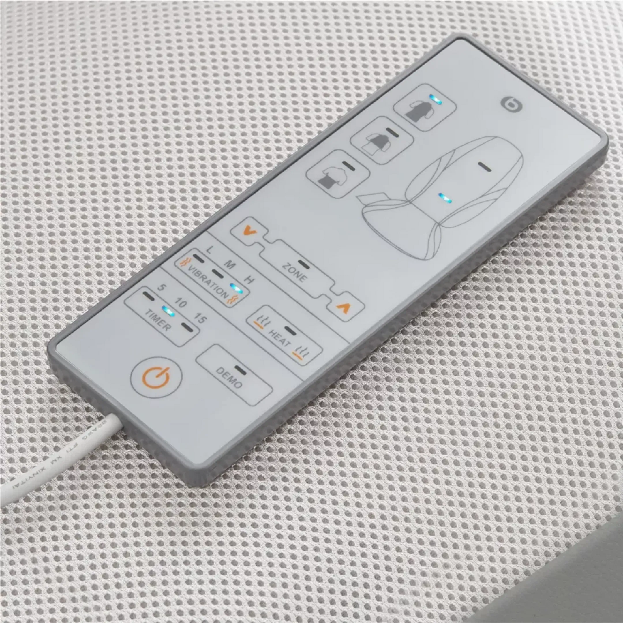 ESSENTIEL-B Back Massager with Heat image