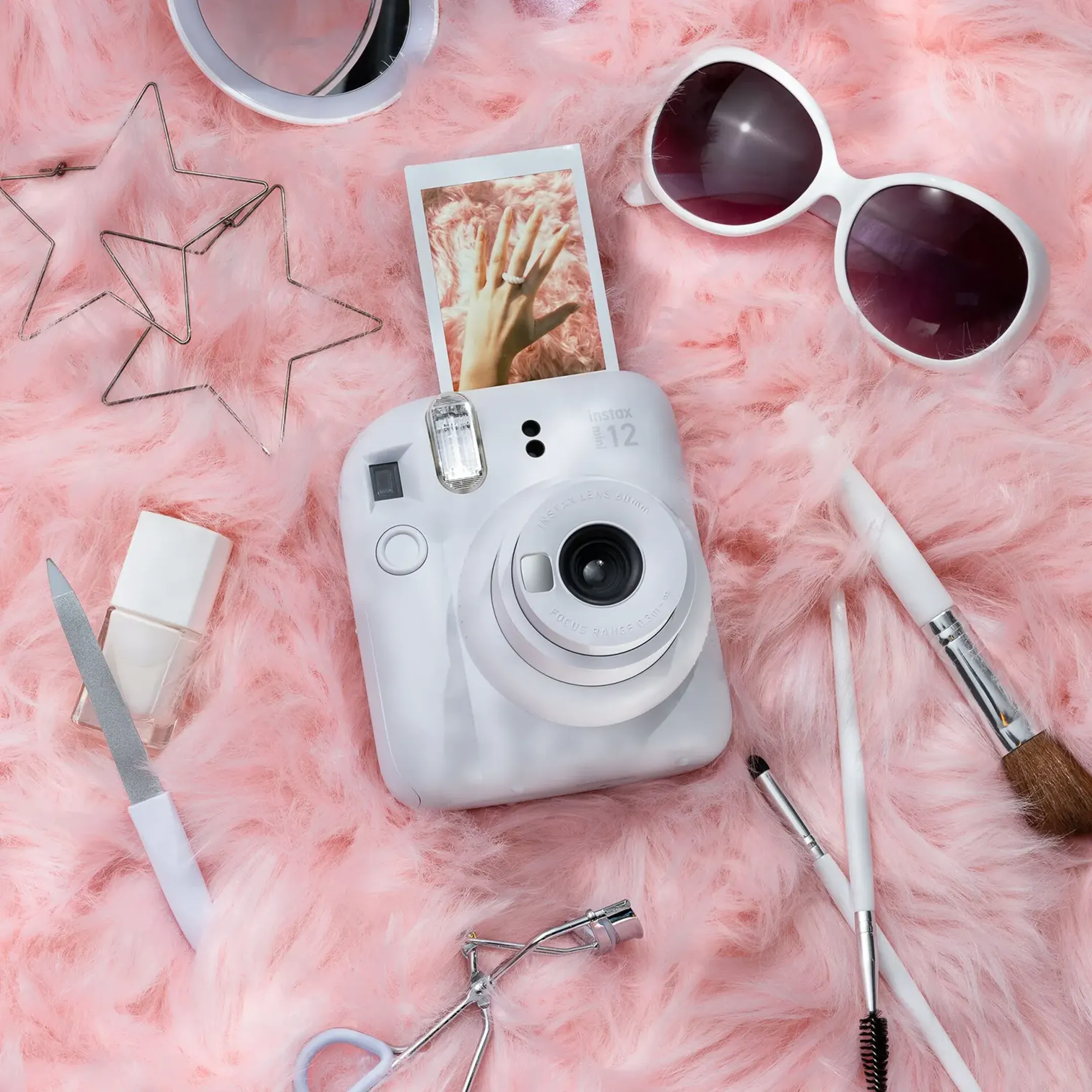 Fujifilm Instant camera Instax Mini 12 - Clay White image
