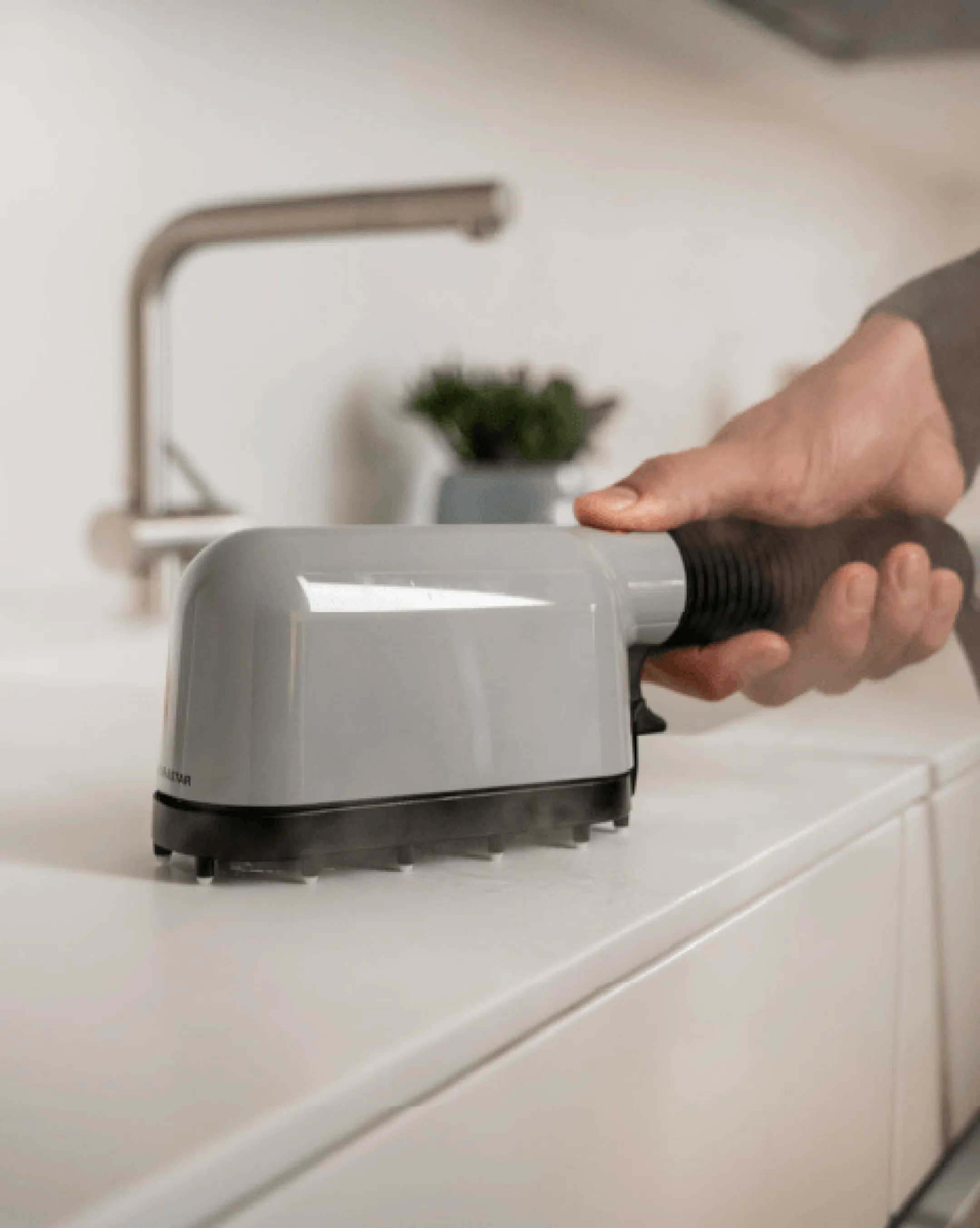 Laurastar IZZI Streamer image