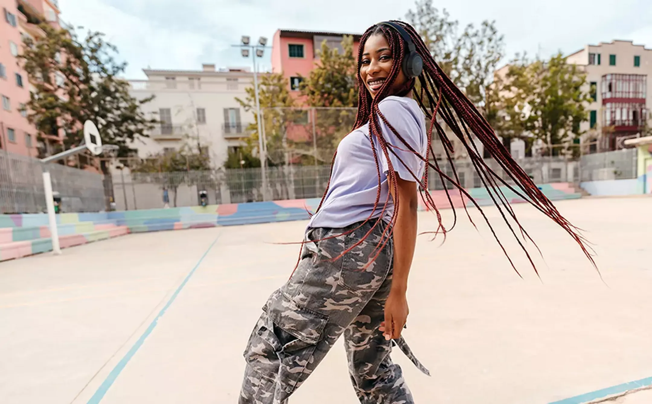 JBL Tune 520BT Wireless on-ear headphones - Black image