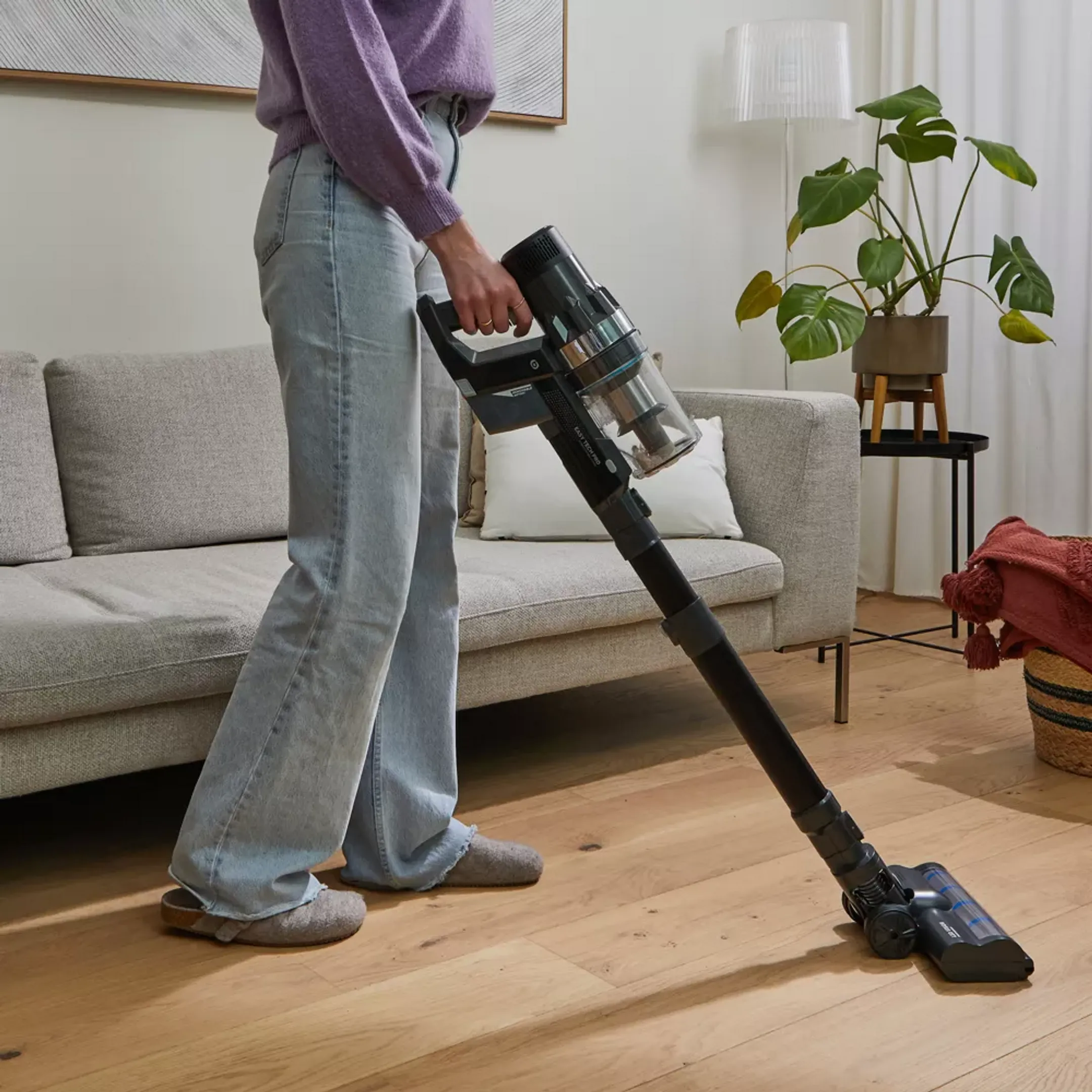 ESSENTIEL-B Cordless Vacuum Cleaner - EAMU 288 Easy Tech pro image