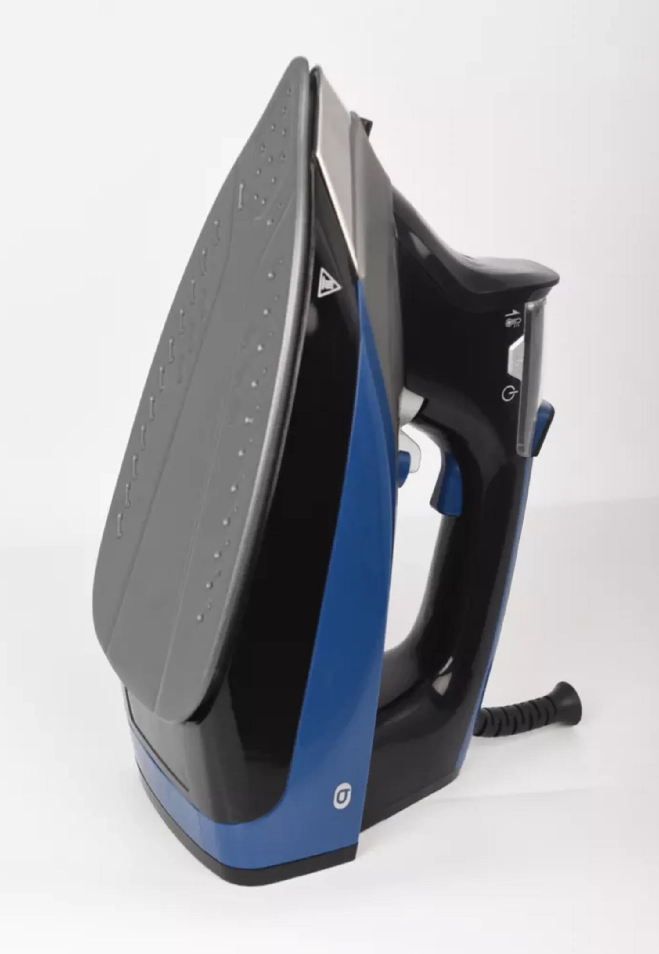 ESSENTIEL-B EFV 2701 Steam iron image