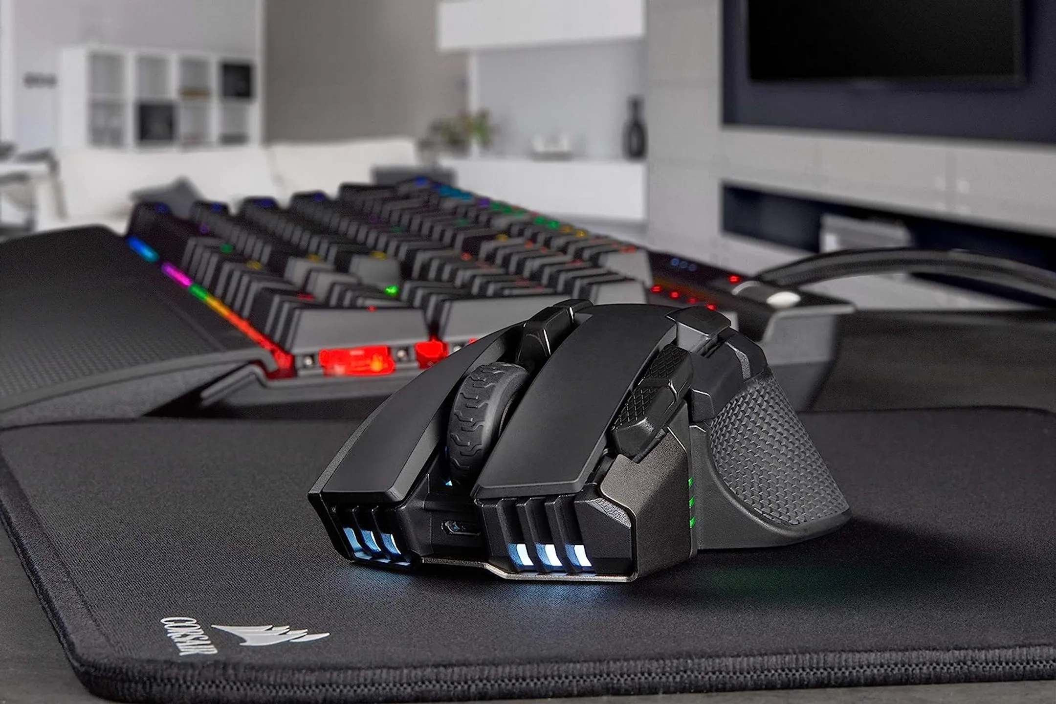 Corsair Wireless Gaming Mouse Ironclaw RGB Wireless - Black image