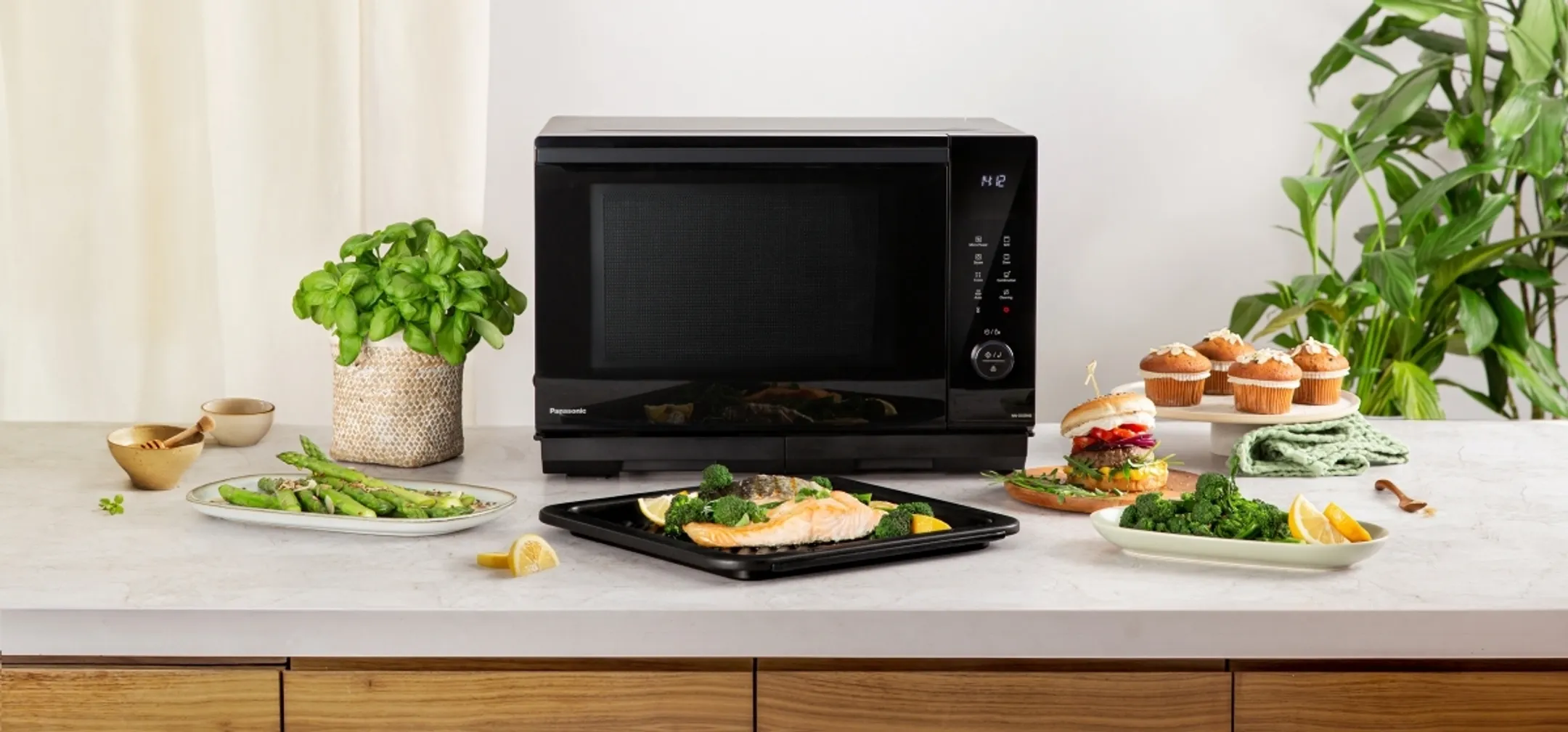 Panasonic 4-in-1 Comni Microwave - NN-DS59NBEPG image