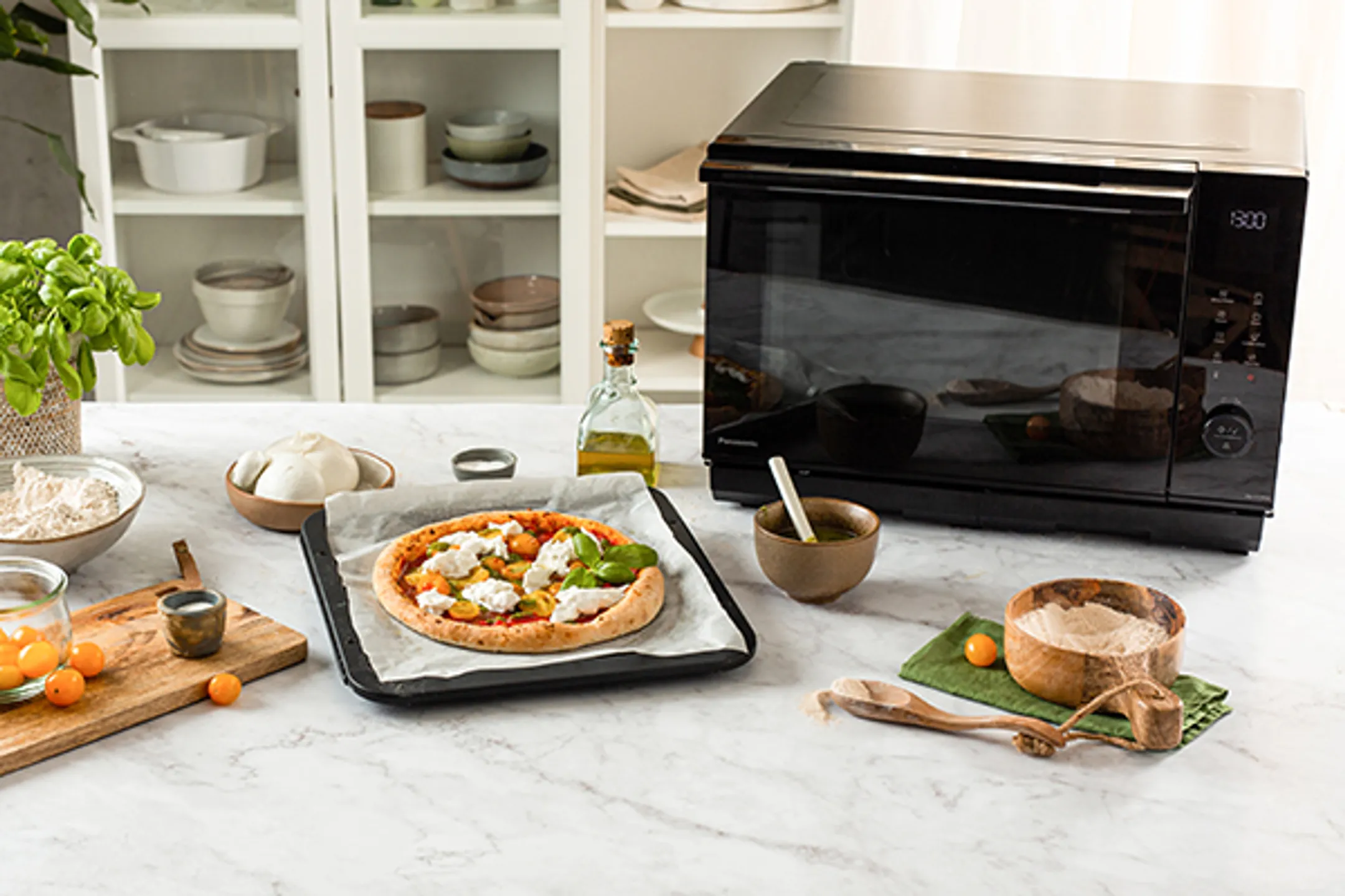 Panasonic 4-in-1 Comni Microwave - NN-DS59NBEPG image