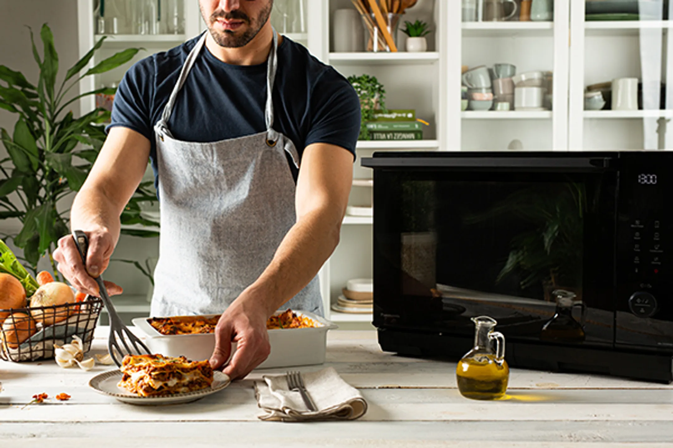 Panasonic 4-in-1 Comni Microwave - NN-DS59NBEPG image