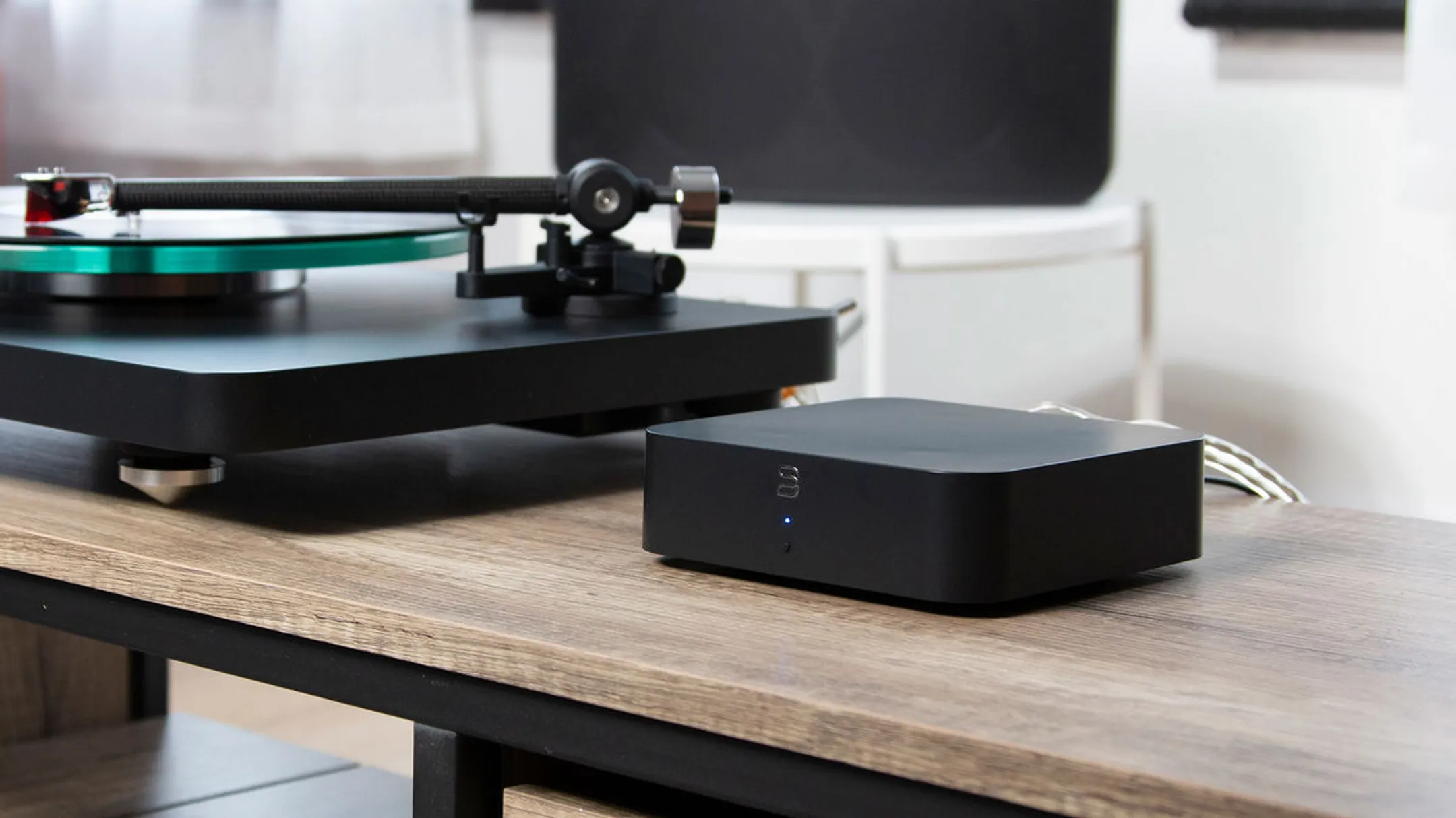 Bluesound Transmetteur audio sans fil HUB - Noir image