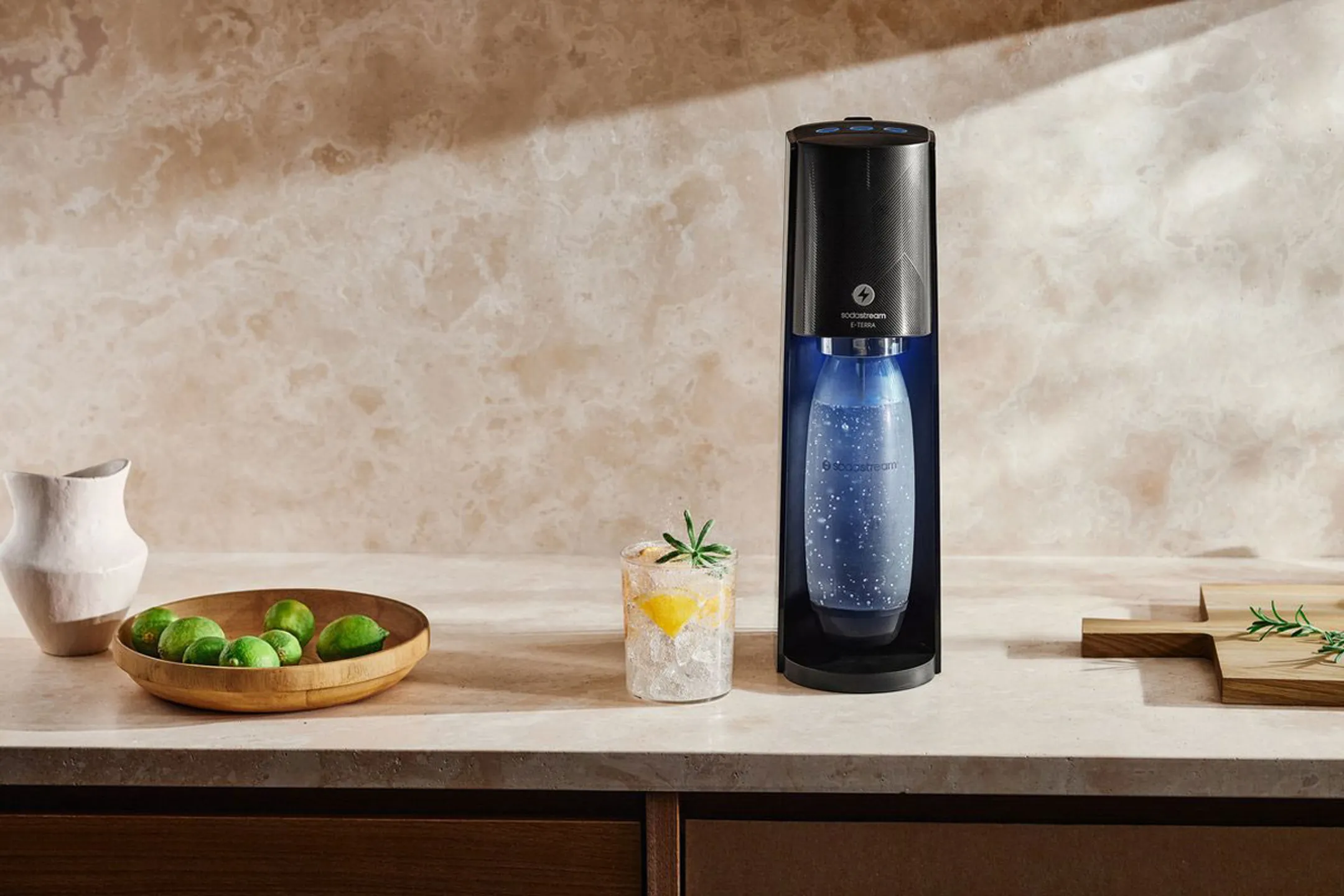 Sodastream Fizzy Drink Machine E-Terra - Black image
