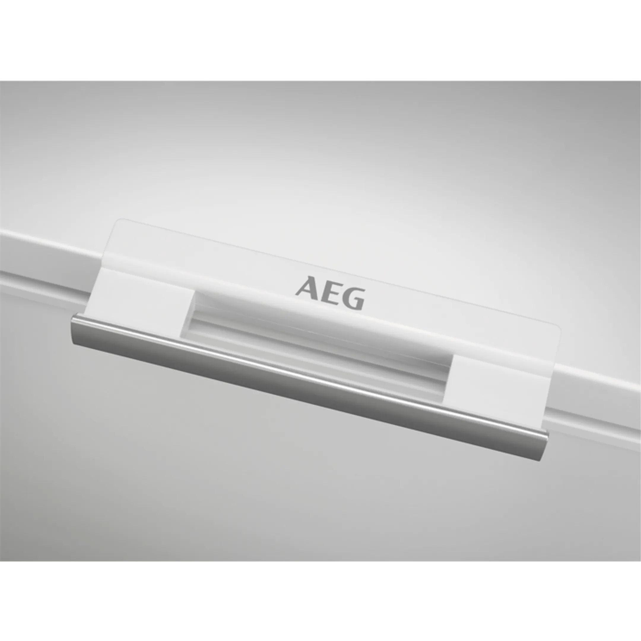 Congélateur coffre LowFrost AHB520E1LW