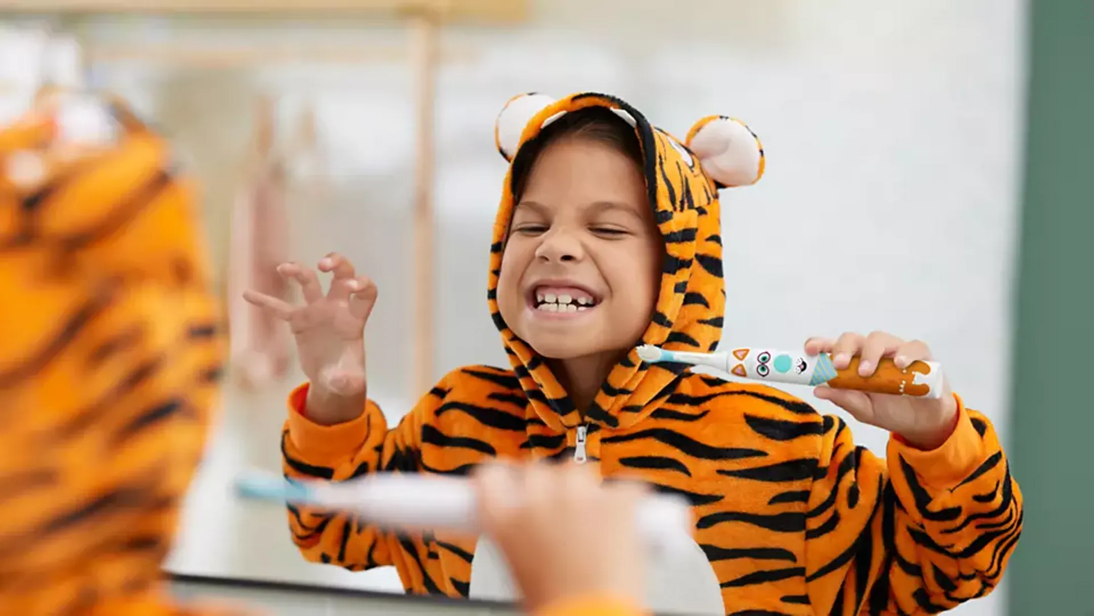 Philips Sonicare for Kids electric toothbrush - HX3601/01 image