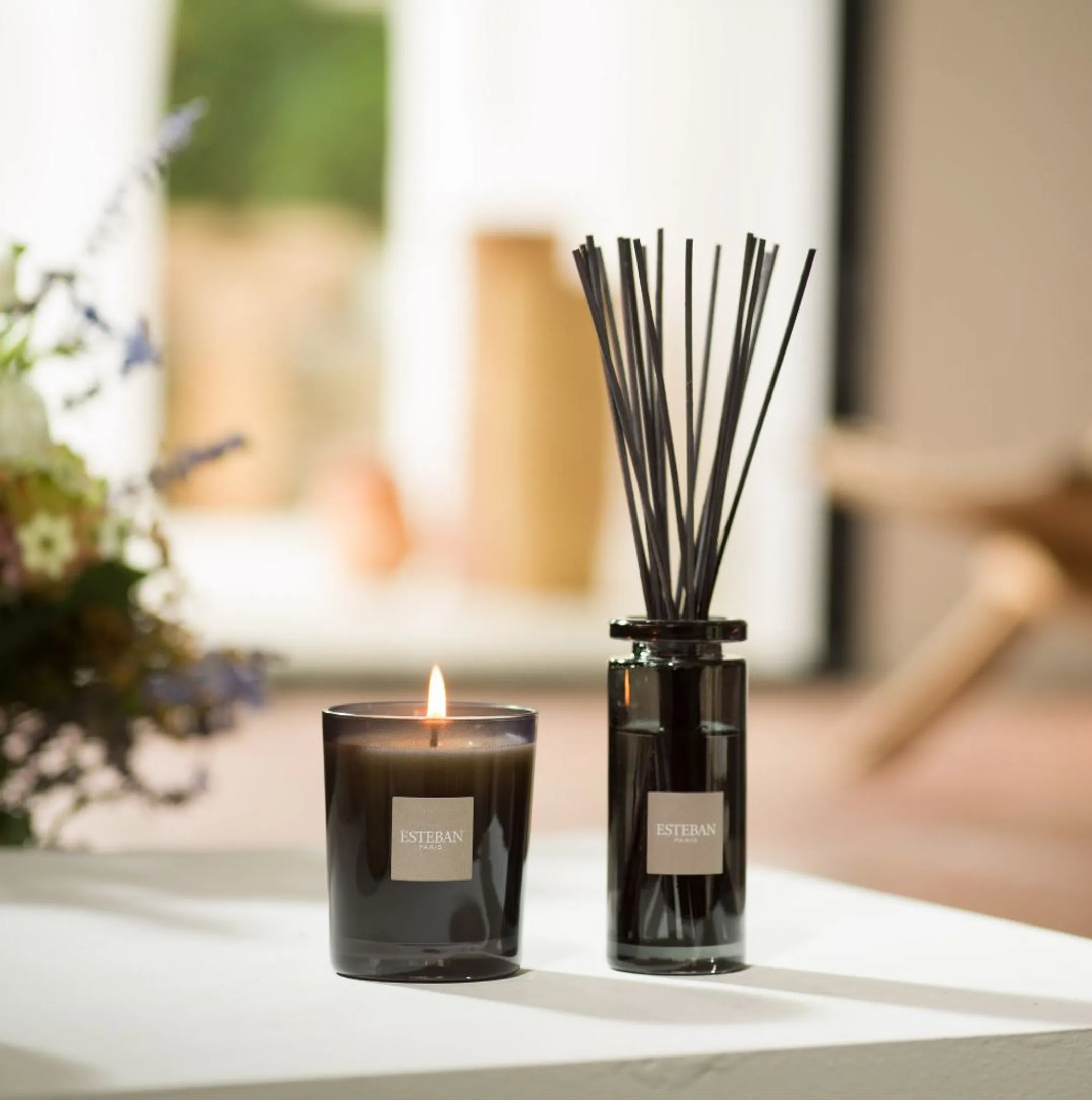 ESTEBAN Initial Teak and Tonka Scented Bouquet image