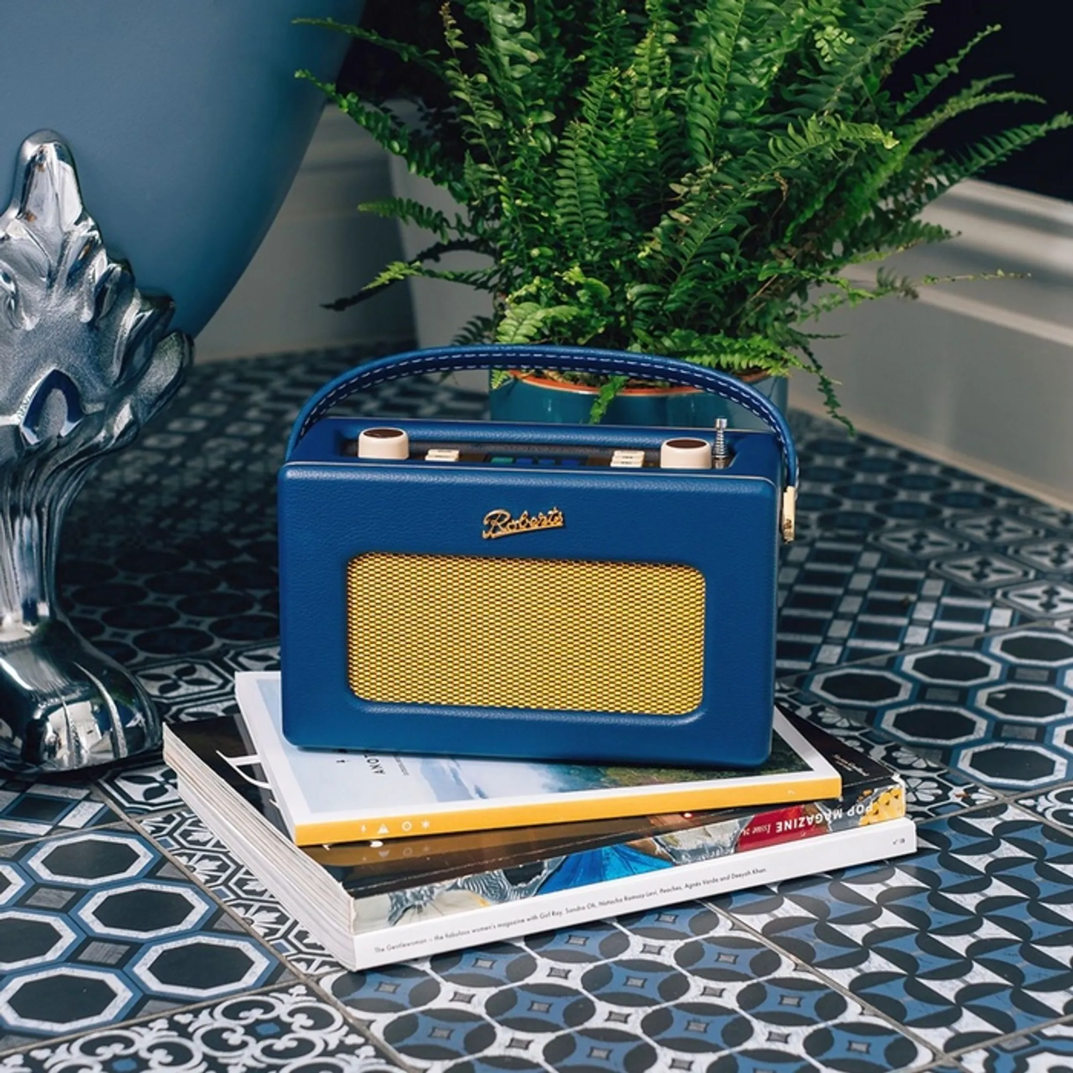 ROBERTS RADIO Revival iStream 3L Bluetooth Internet Radio - Navy Blue image