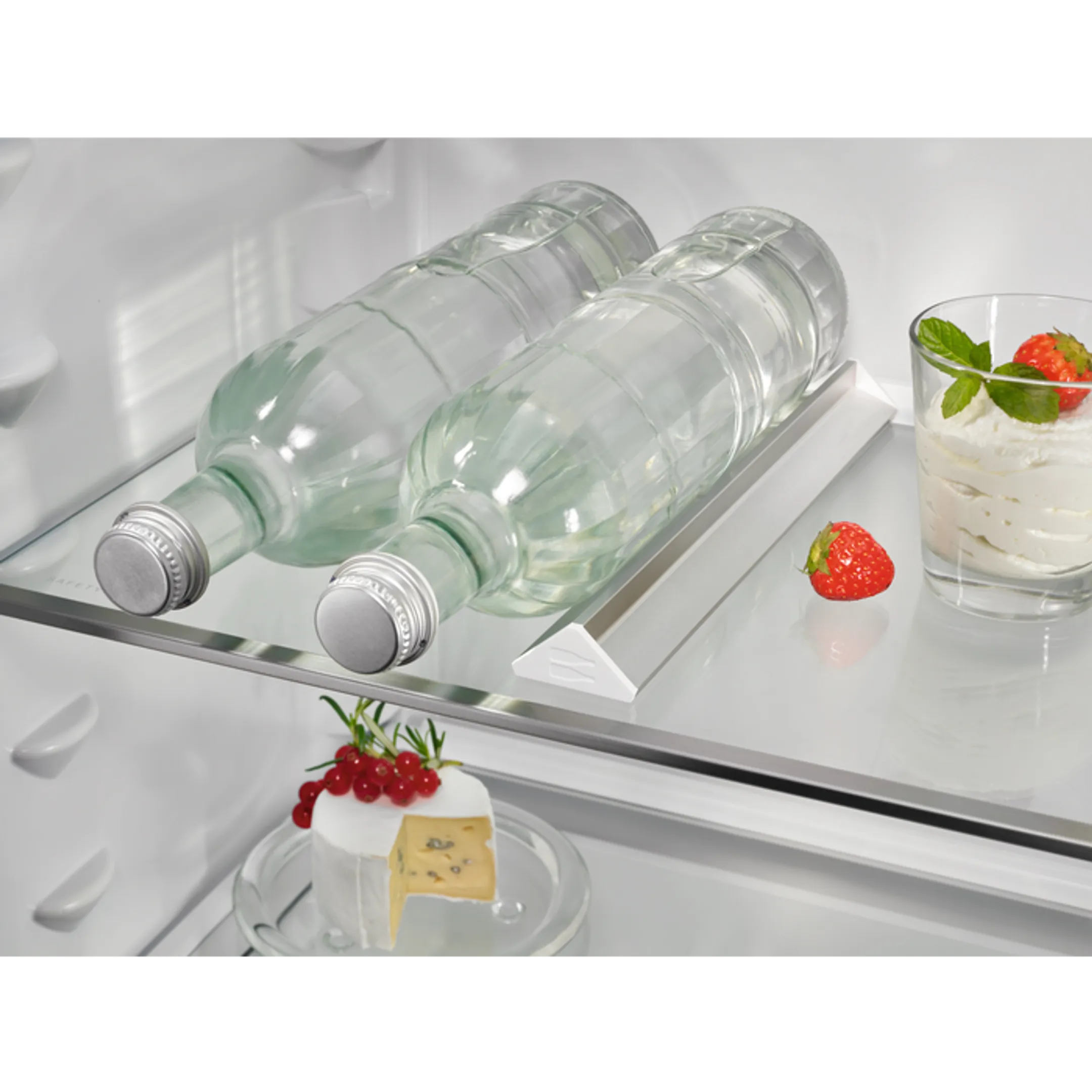 AEG Combi frigo congélateur encastrable Serie 8000 Cooling 360° TSC8M18WCF image