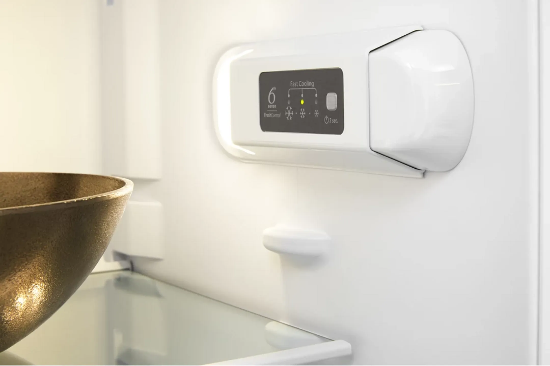 Whirlpool Built-in Refrigerator 6Th Sense ARG184702 image