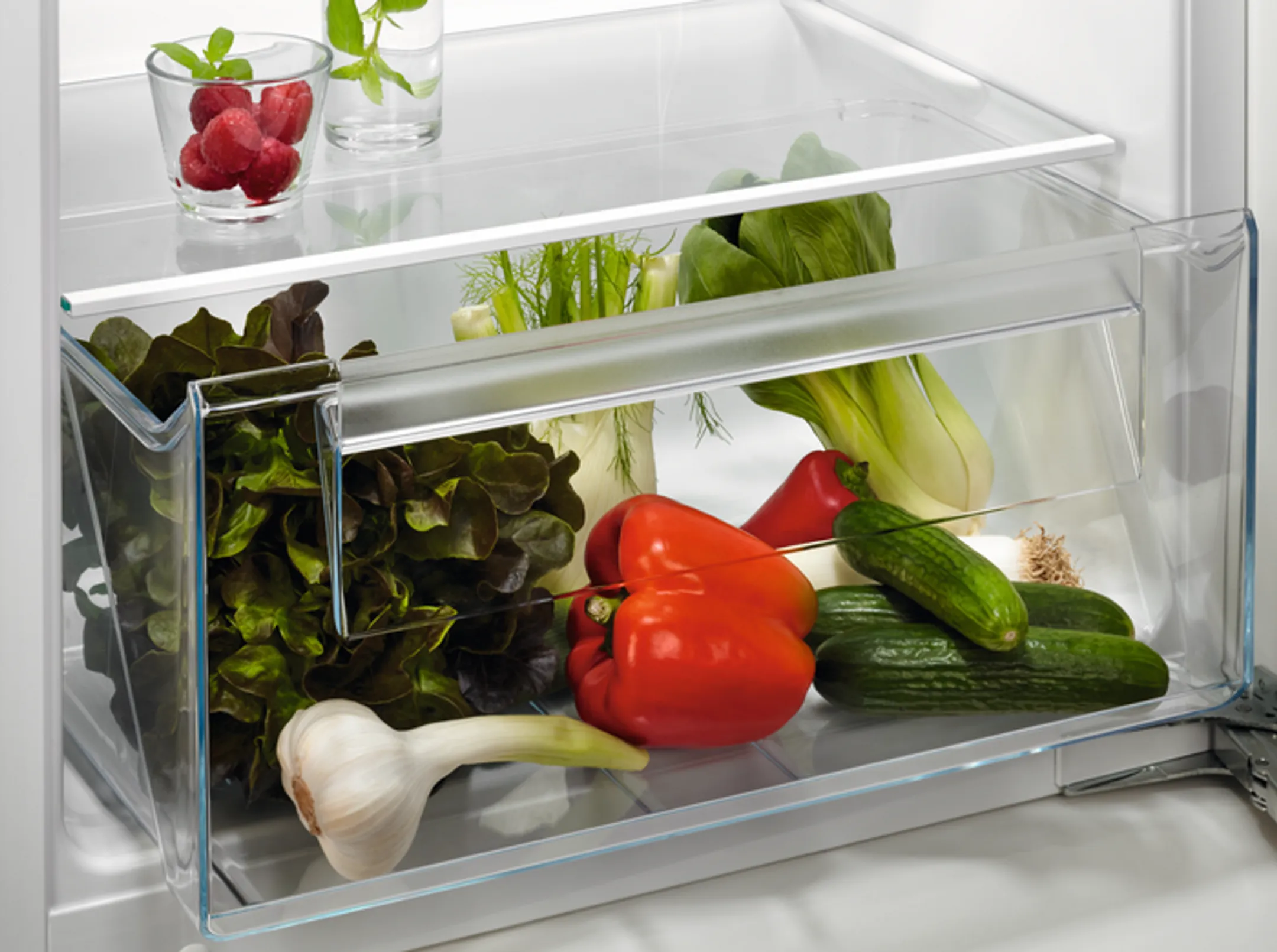 AEG Built-in Fridge OptiSpace TSF5O12EF image