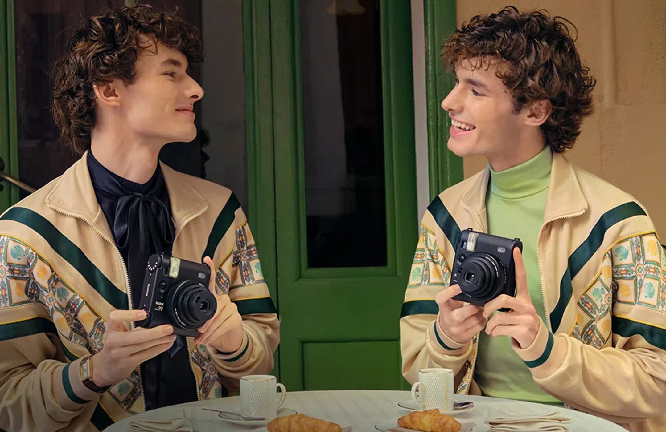 Fujifilm Instant camera Instax Mini 99 - Black image