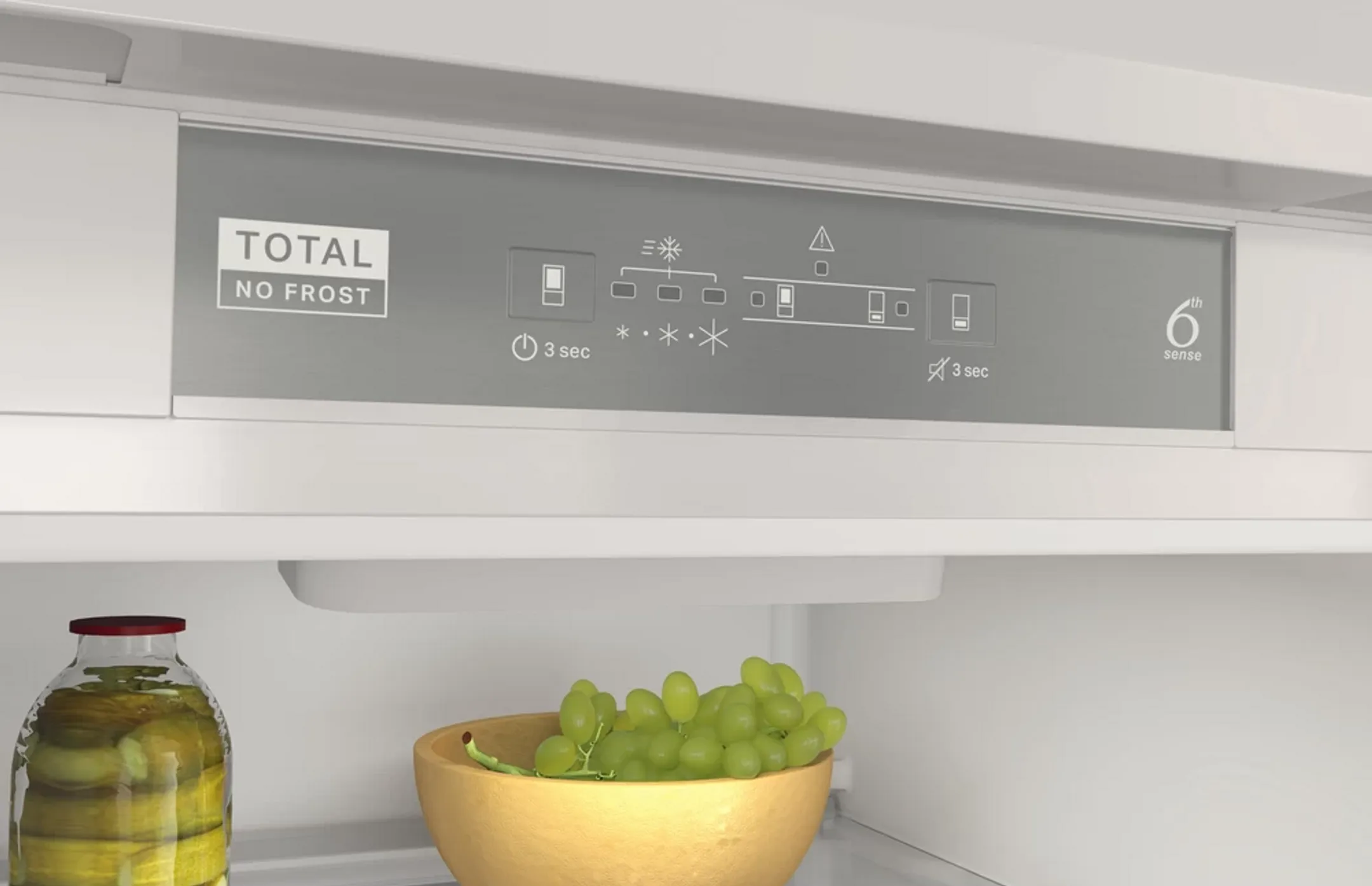 Whirlpool Built-in fridge-freezer combo WHC18 T323 image