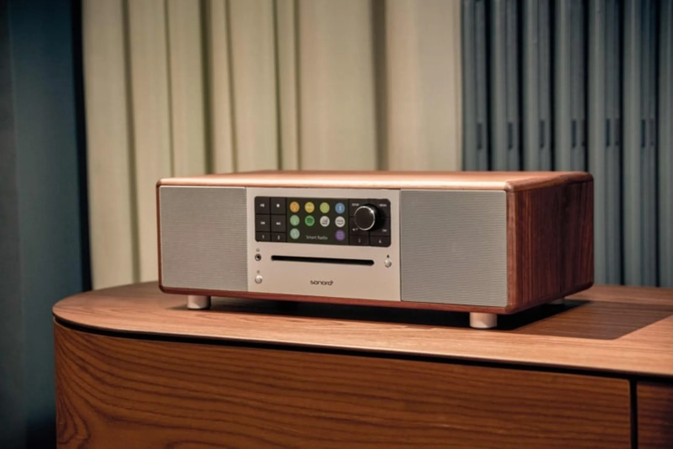 SONORO PRESTIGE Internet Radio - Walnut/Grey image