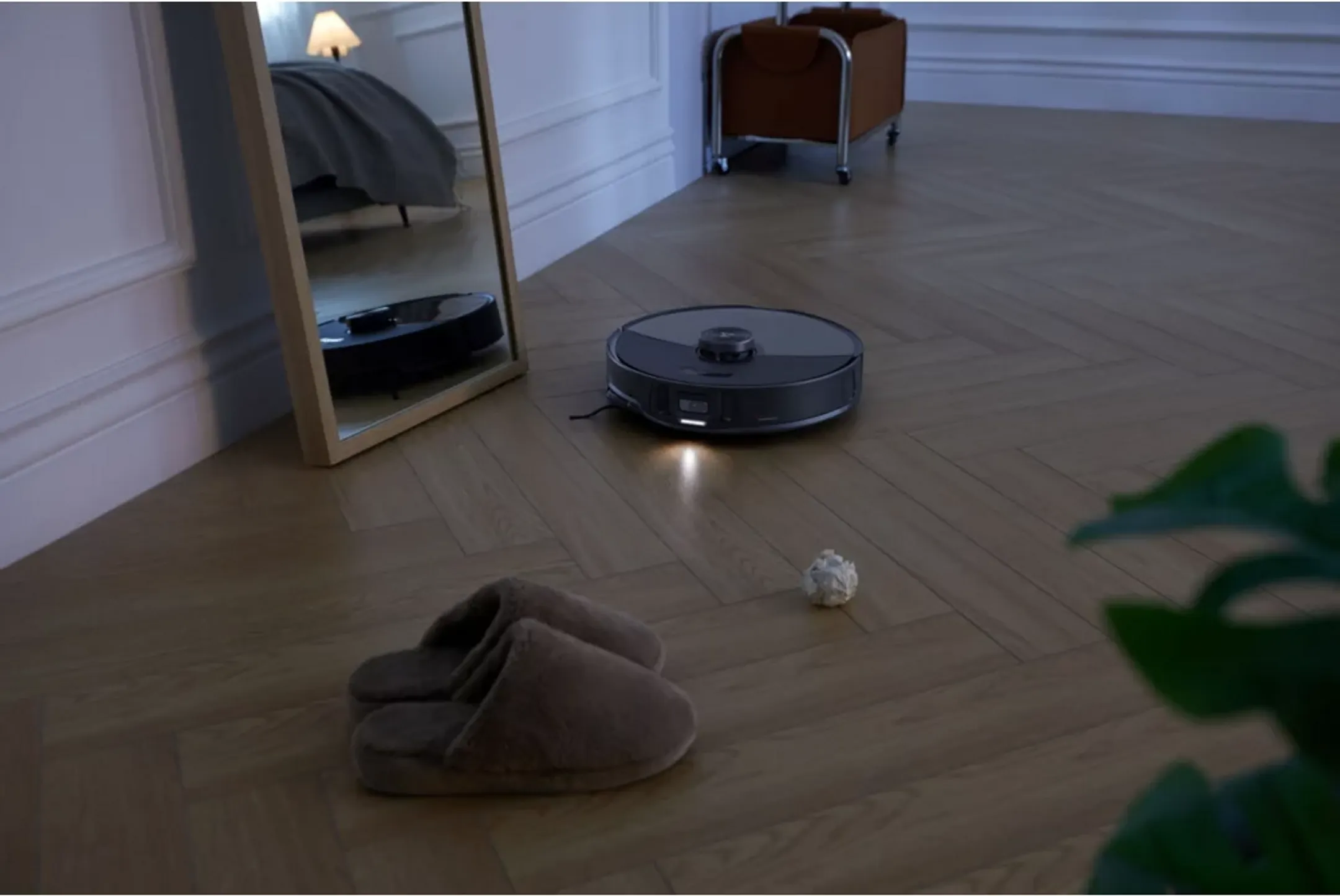 ROBOROCK Robot Aspirateur Laveur S8 MaxV Ultra - Noir image