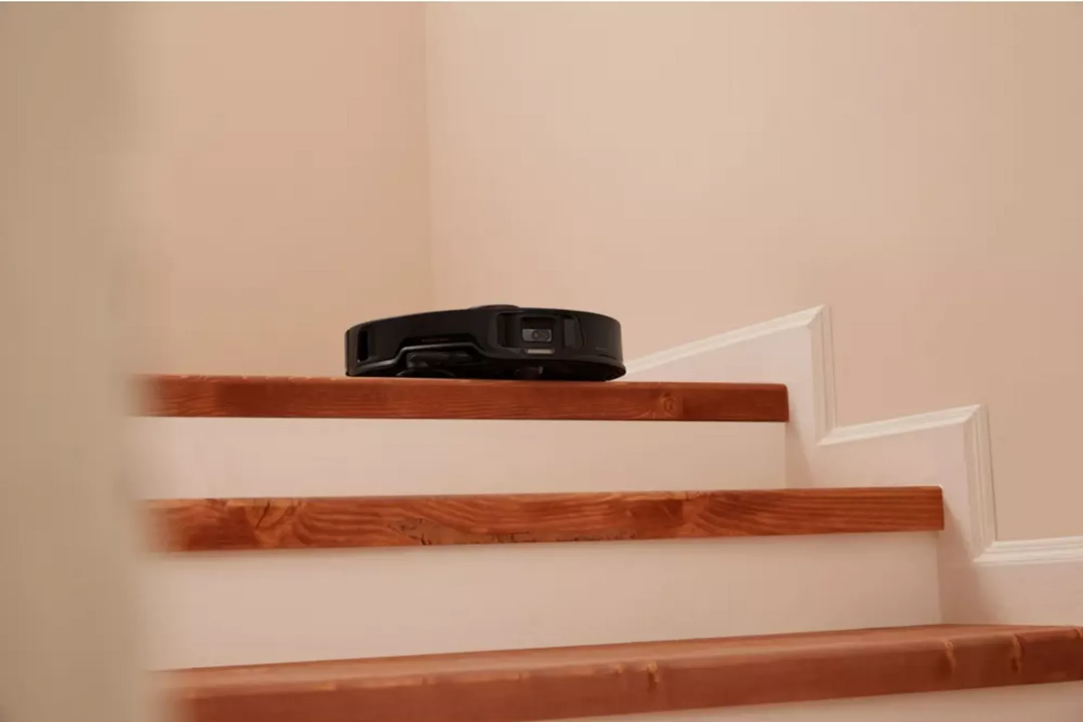 ROBOROCK Robot Aspirateur Laveur S8 MaxV Ultra - Noir image