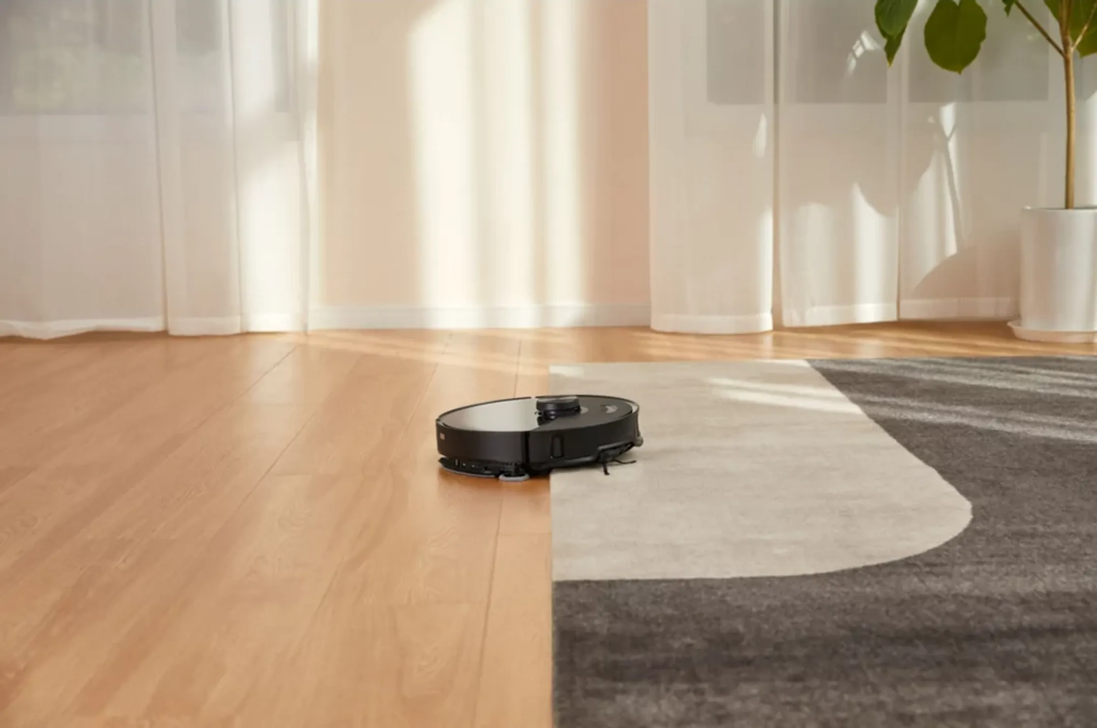 ROBOROCK Robot Aspirateur Laveur S8 MaxV Ultra - Noir image