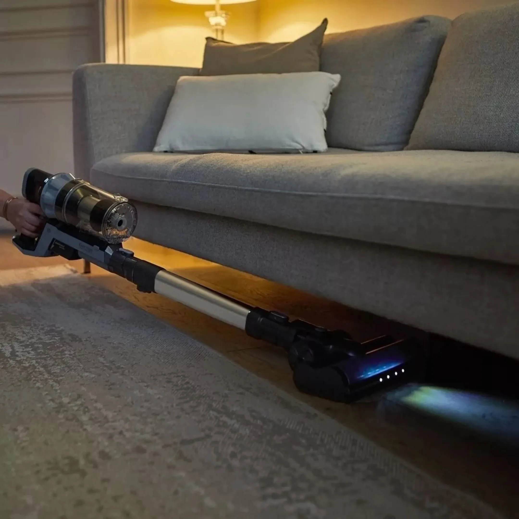 ESSENTIEL-B Aspirateur balai EAMU 216 Easy Tech image