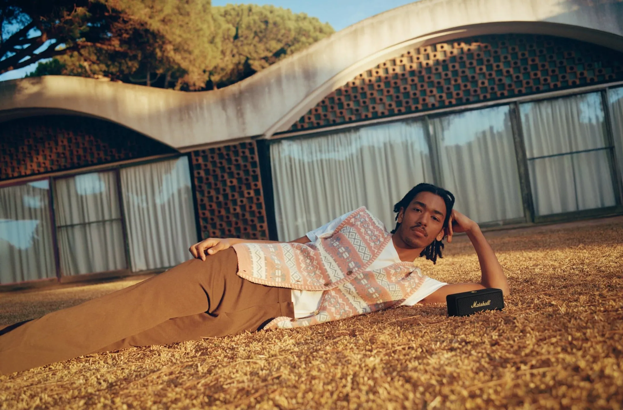 Marshall Emberton II Bluetooth speaker - Black and Brass image