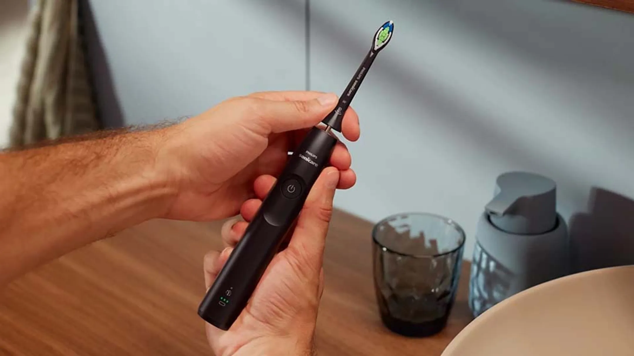 Philips Electric toothbrush Sonicare 5300 HX7101/02 image