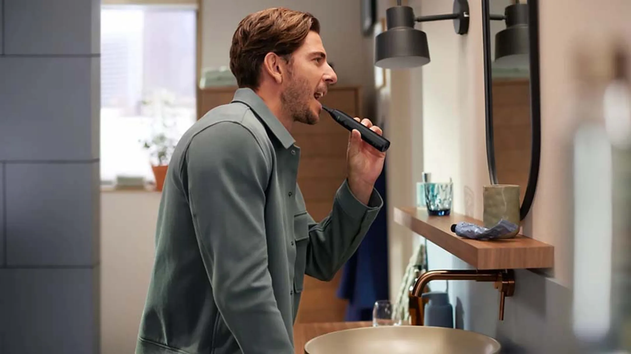 Philips Electric toothbrush Sonicare 5300 HX7101/02 image