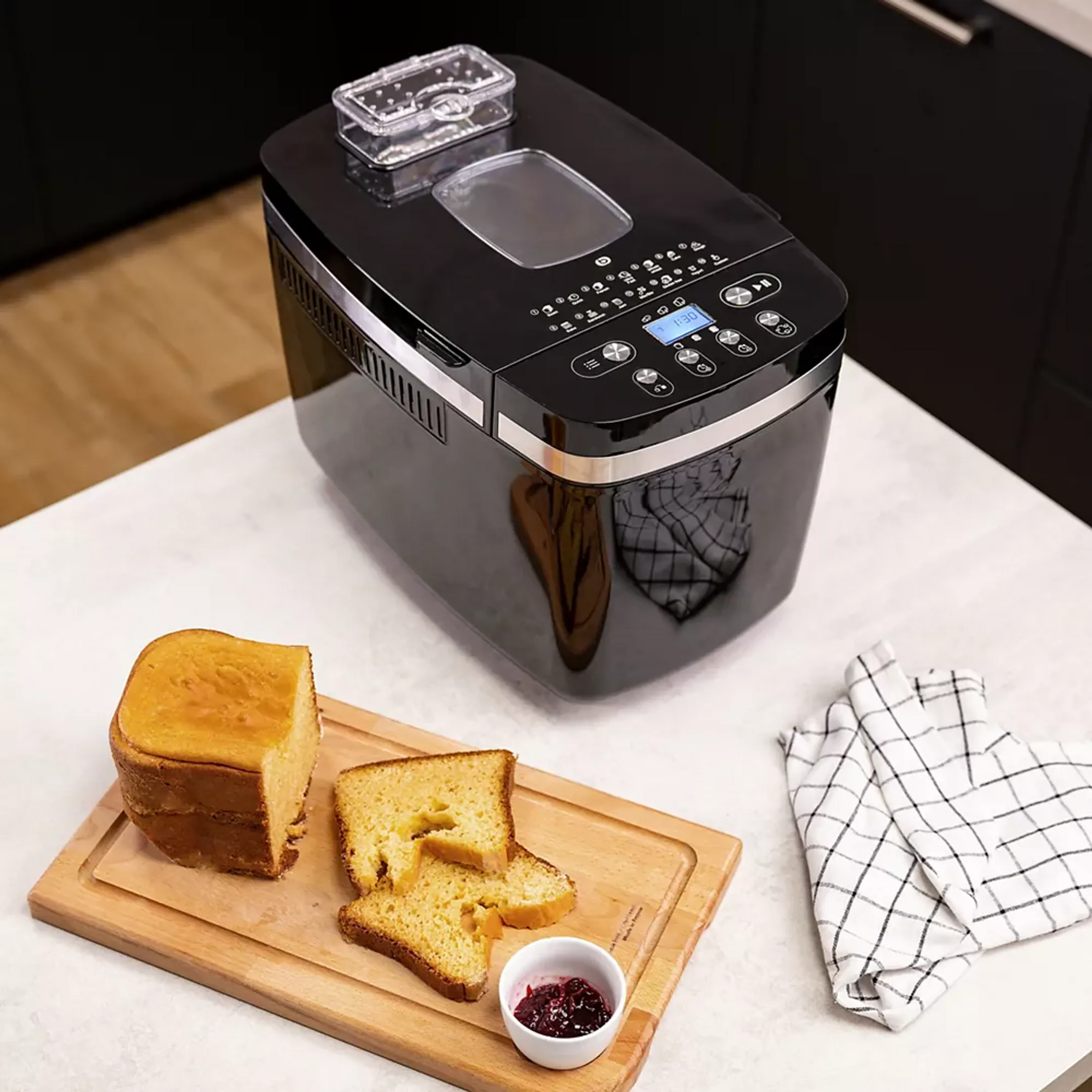 ESSENTIEL-B Bread maker EMP1106 - Black image