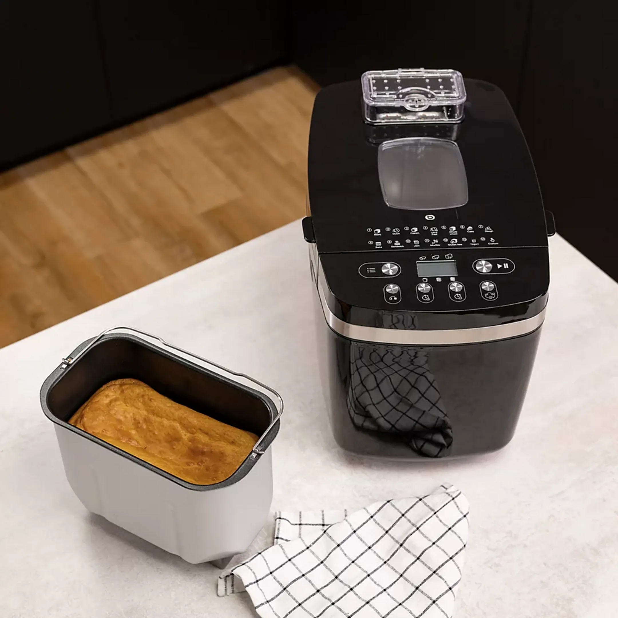 ESSENTIEL-B Bread maker EMP1106 - Black image