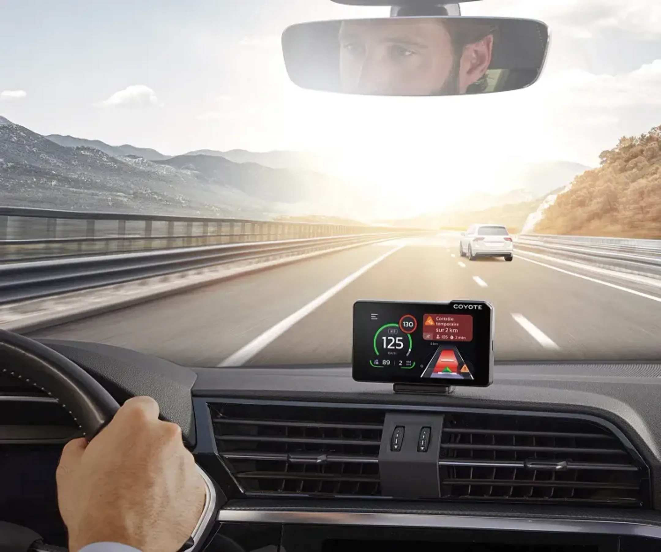 Coyote Appareil d'aide à la conduite Coyote Max + 12 Mois image
