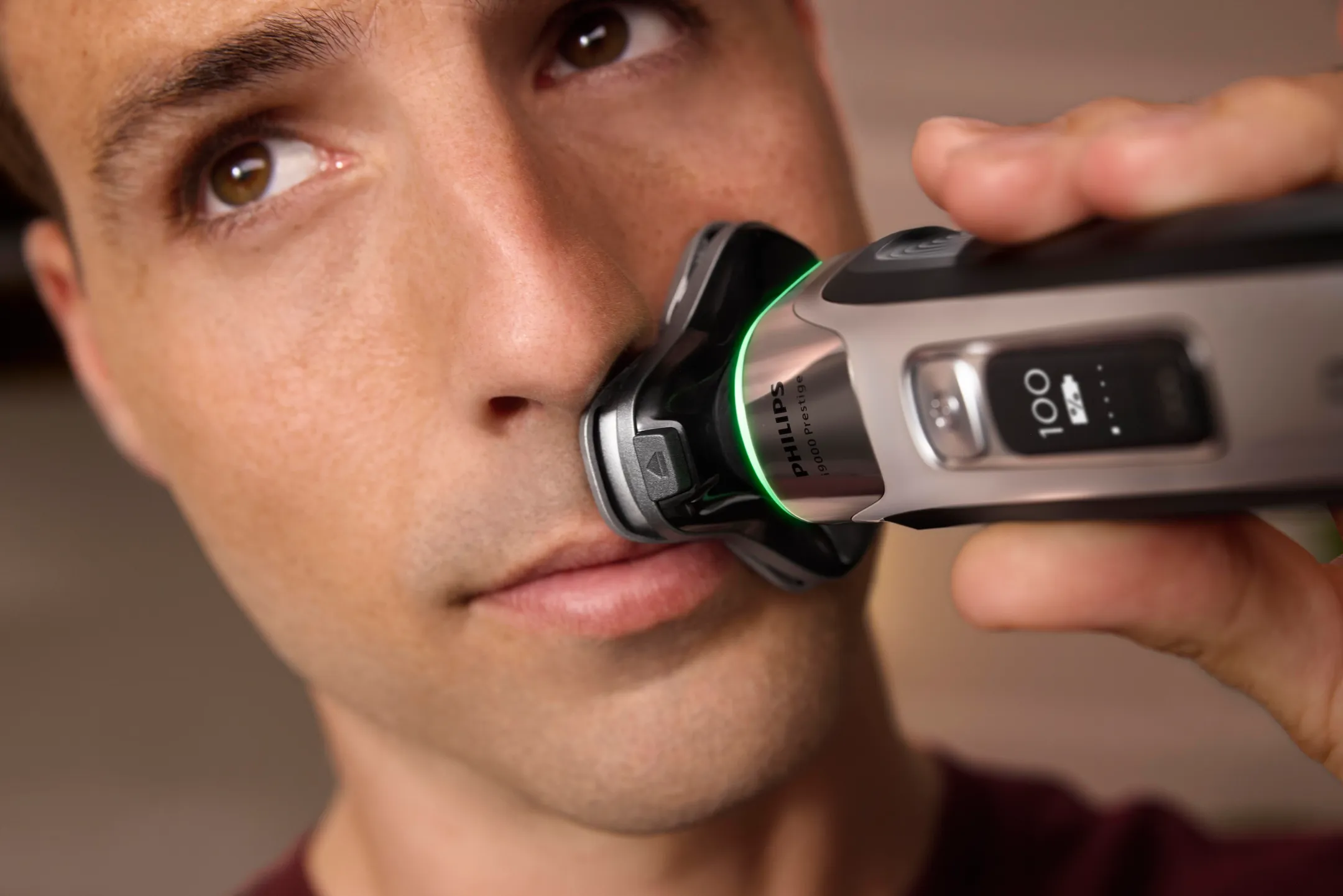 Philips Electric shaver i9000 XP9208/30 image