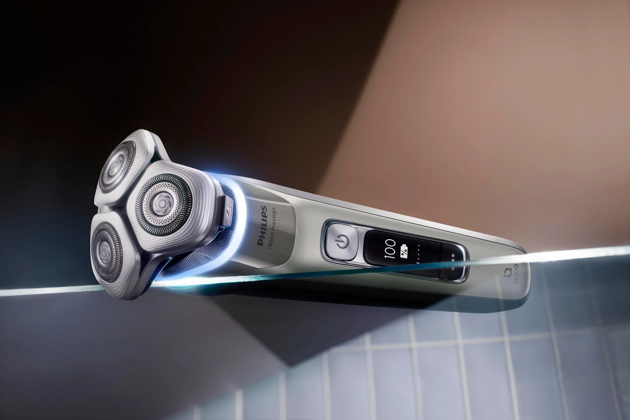 Philips Electric shaver i9000 XP9208/30 image