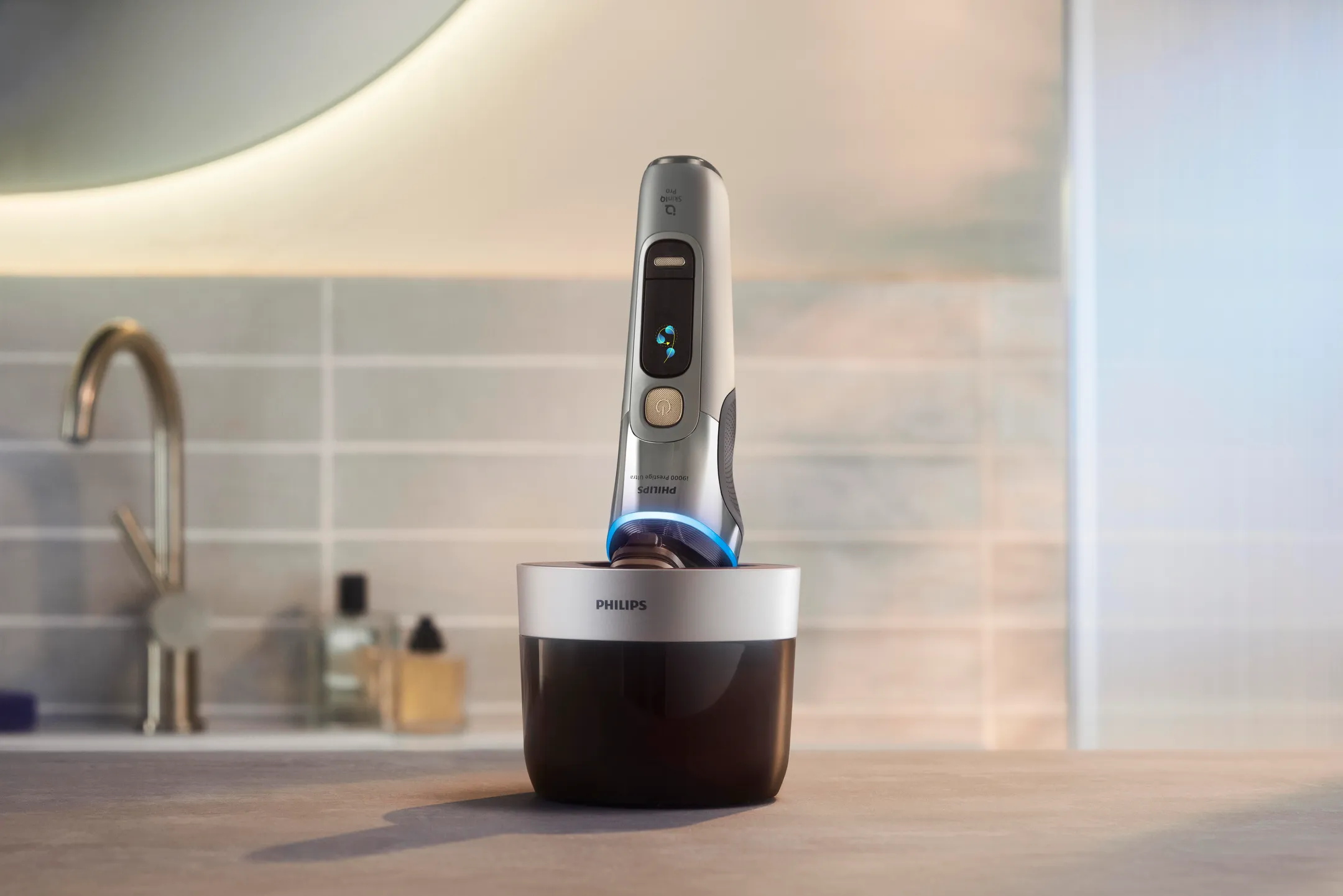 Philips Rasoir électrique i9000 Prestige Ultra XP9404/46 image